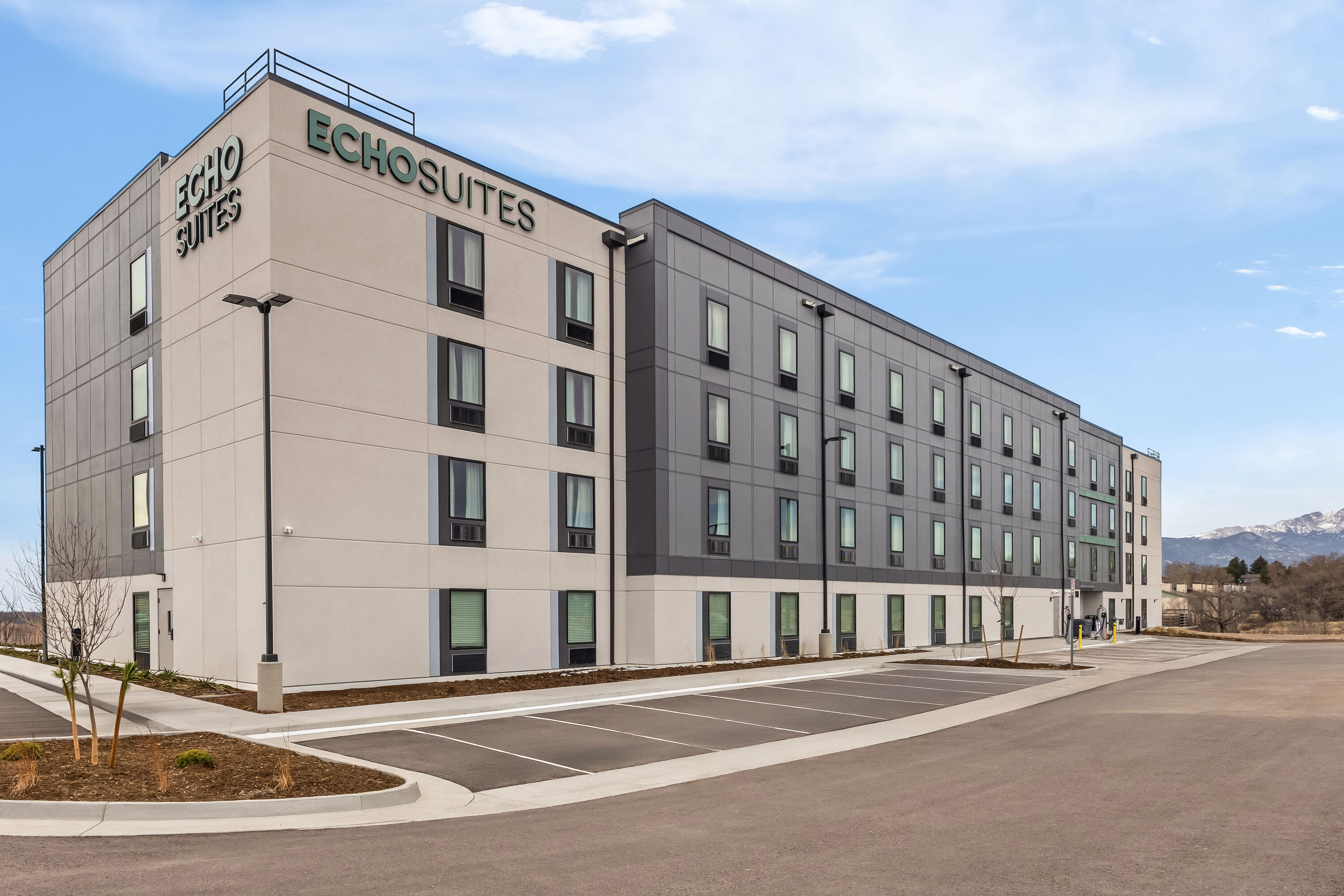 Exterior Day Image of ECHO Suites Extended Stay by Wyndham Colorado Springs Airpt hotel in Colorado Springs, Colorado