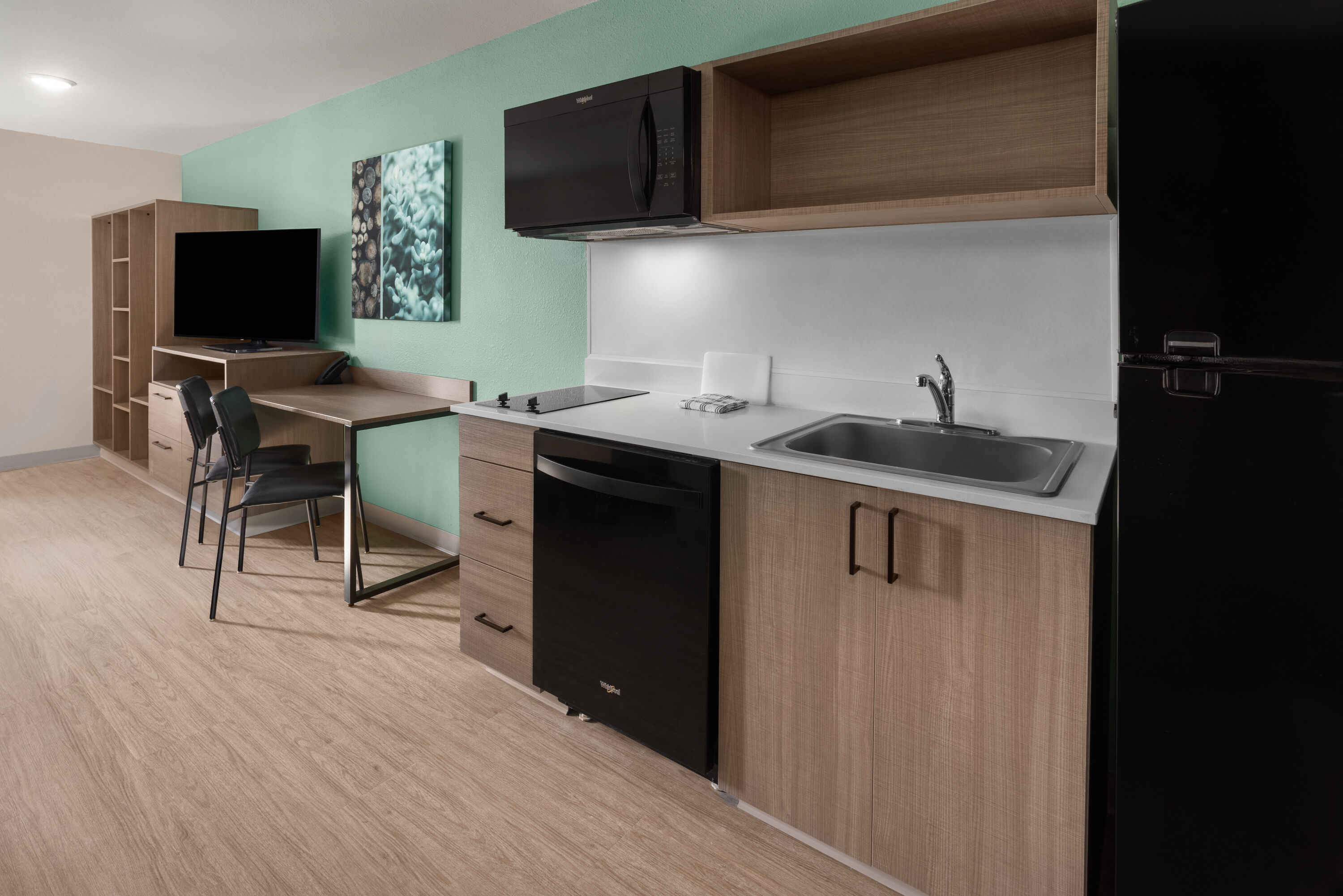 ECHO Suites Extended Stay by Wyndham Savannah Pooler suite in Savannah, Georgia