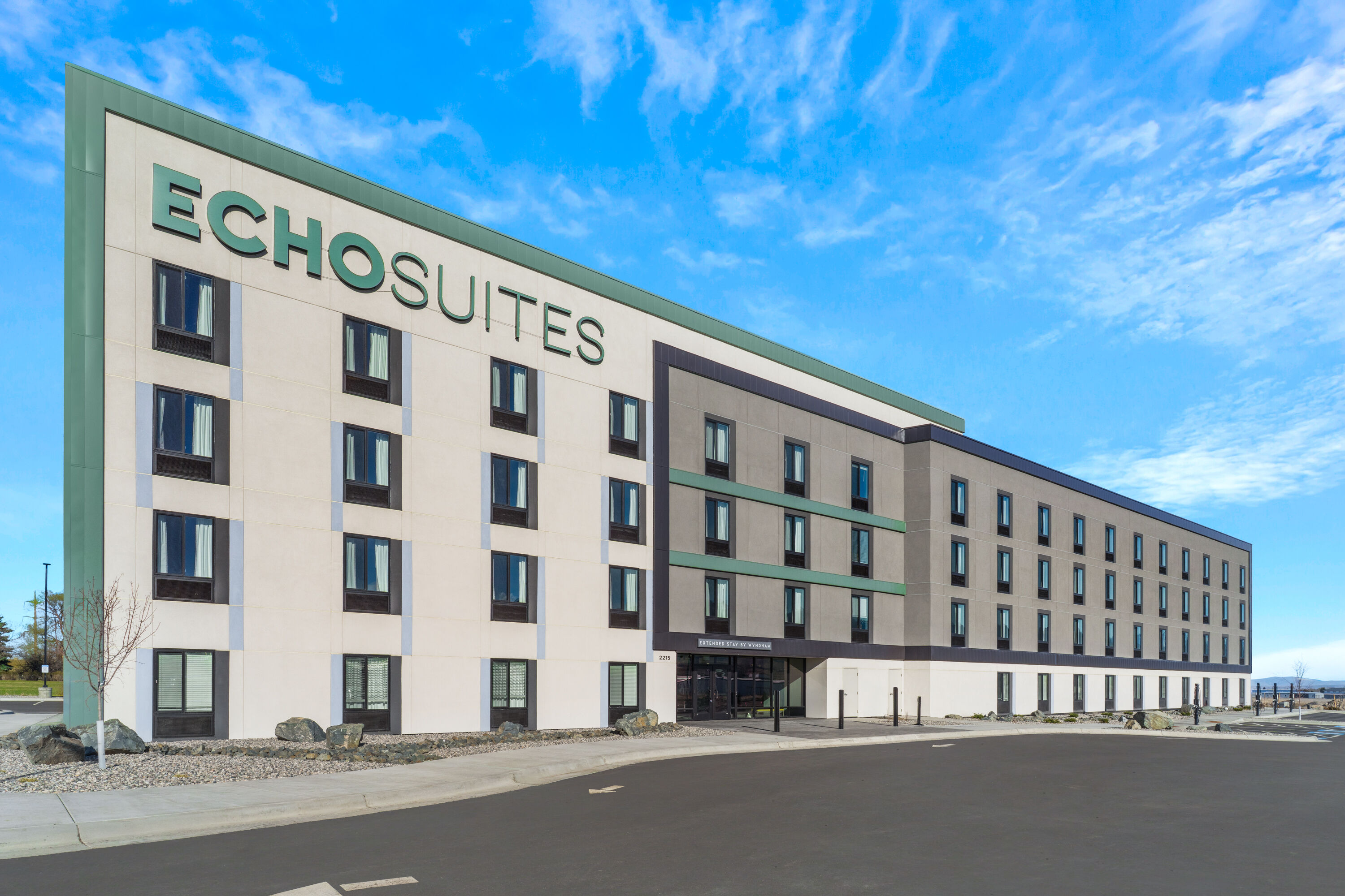 Exterior Day Image of ECHO Suites Extended Stay by Wyndham Bozeman hotel in Bozeman, Montana