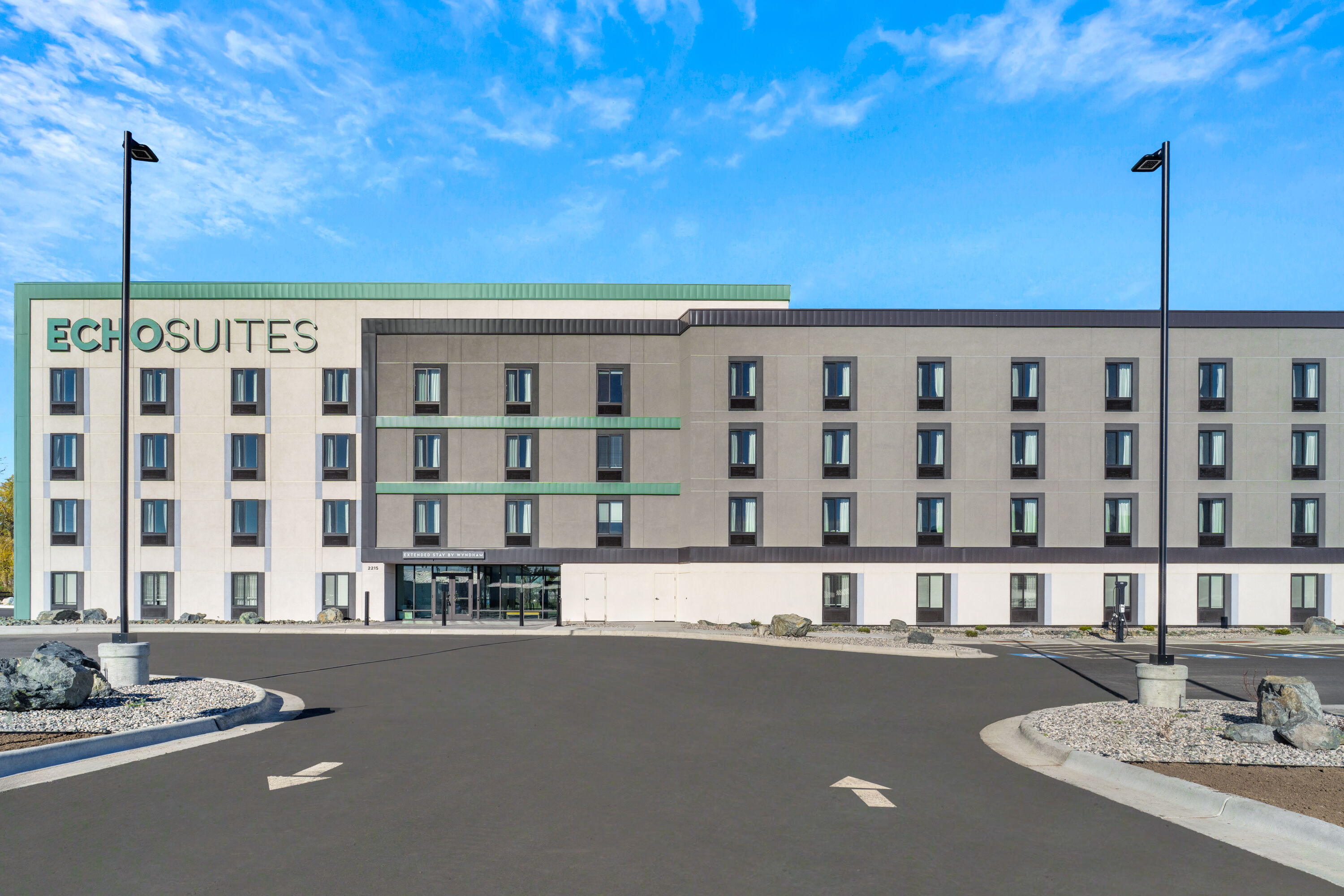 Exterior Day Image of ECHO Suites Extended Stay by Wyndham Bozeman hotel in Bozeman, Montana
