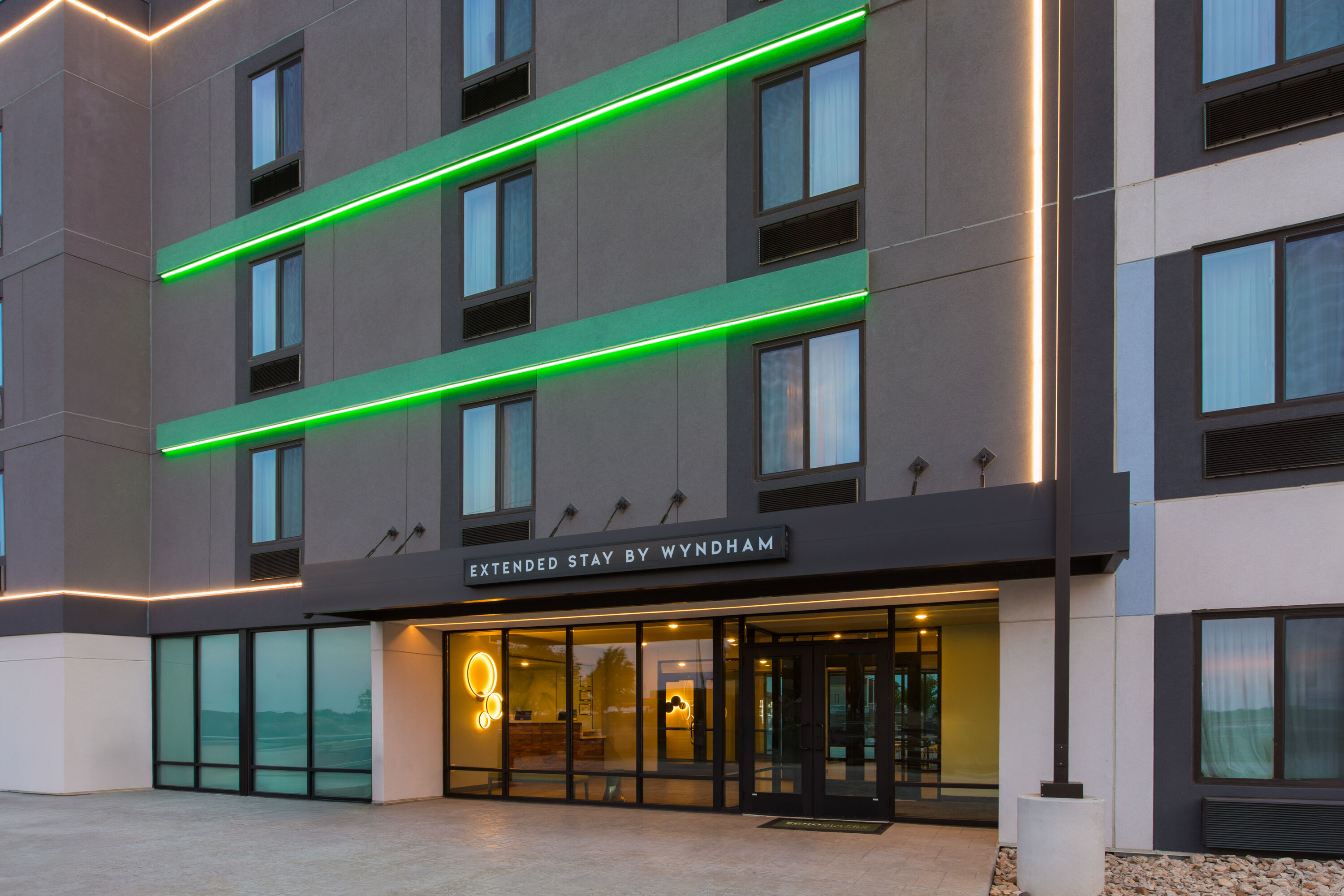 Exterior Dusk Image of ECHO Suites Extended Stay by Wyndham Fort Worth Alliance hotel in Fort Worth, Texas
