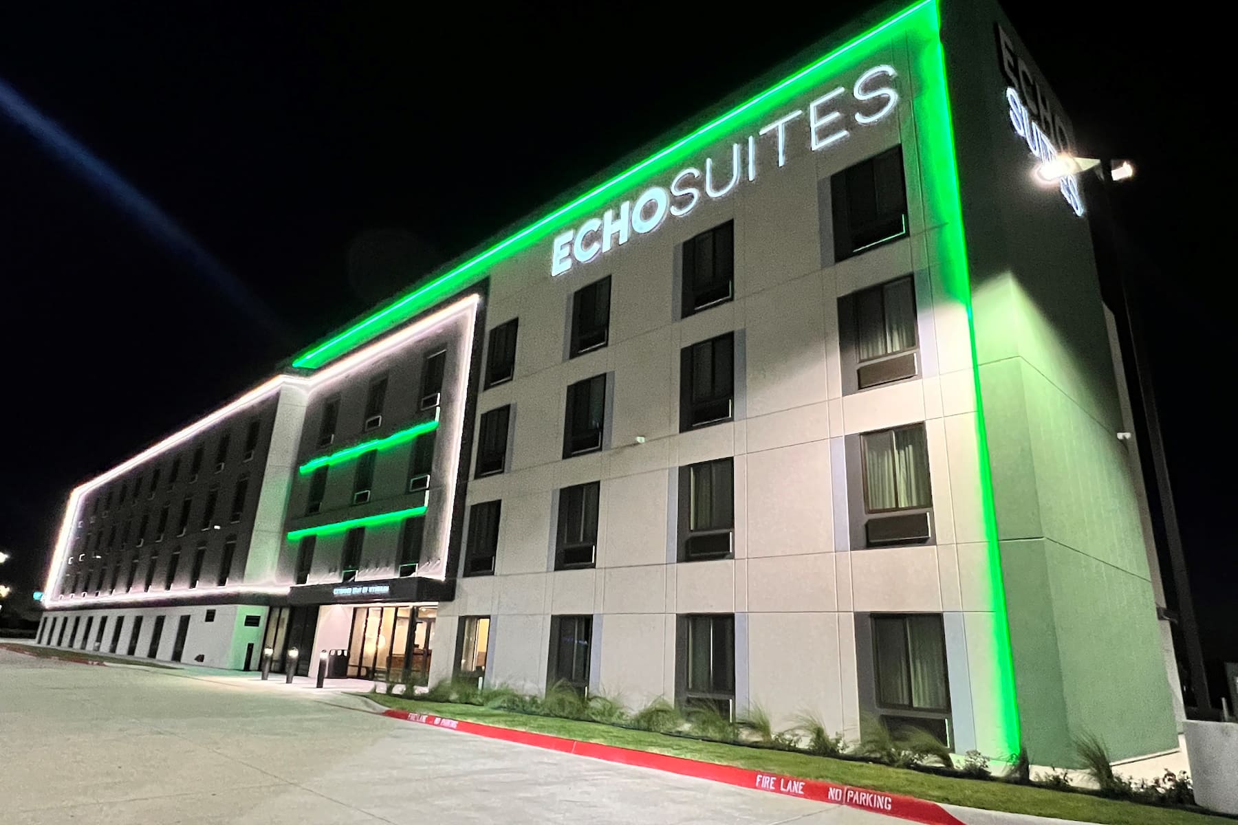 Exterior of ECHO Suites Extended Stay by Wyndham Fort Worth Alliance hotel in Fort Worth, Texas