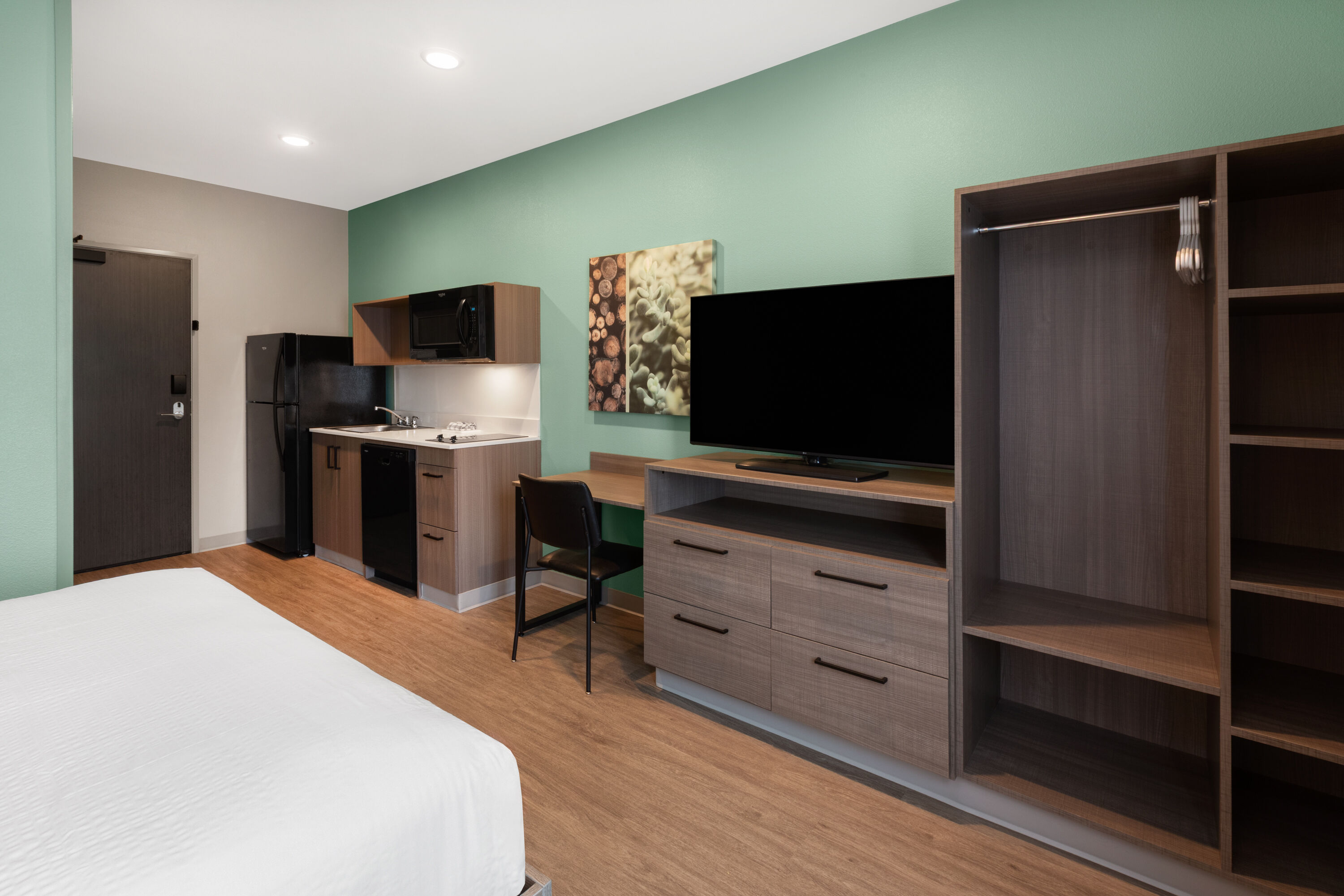 ECHO Suites Extended Stay by Wyndham Houston Katy West suite in Katy, Texas