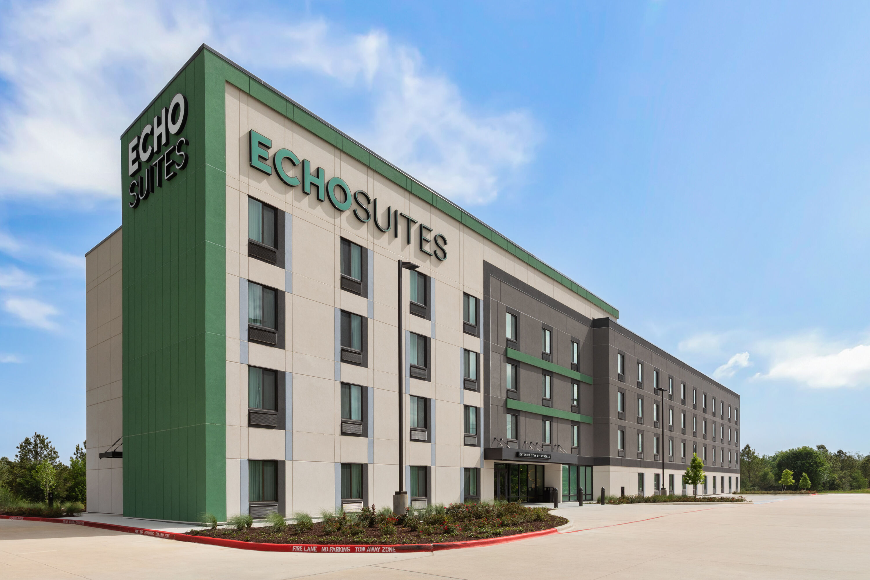 Exterior Day Image of ECHO Extended Stay by Wyndham Houston Pasadena Fairway Plaza hotel in Pasadena, Texas