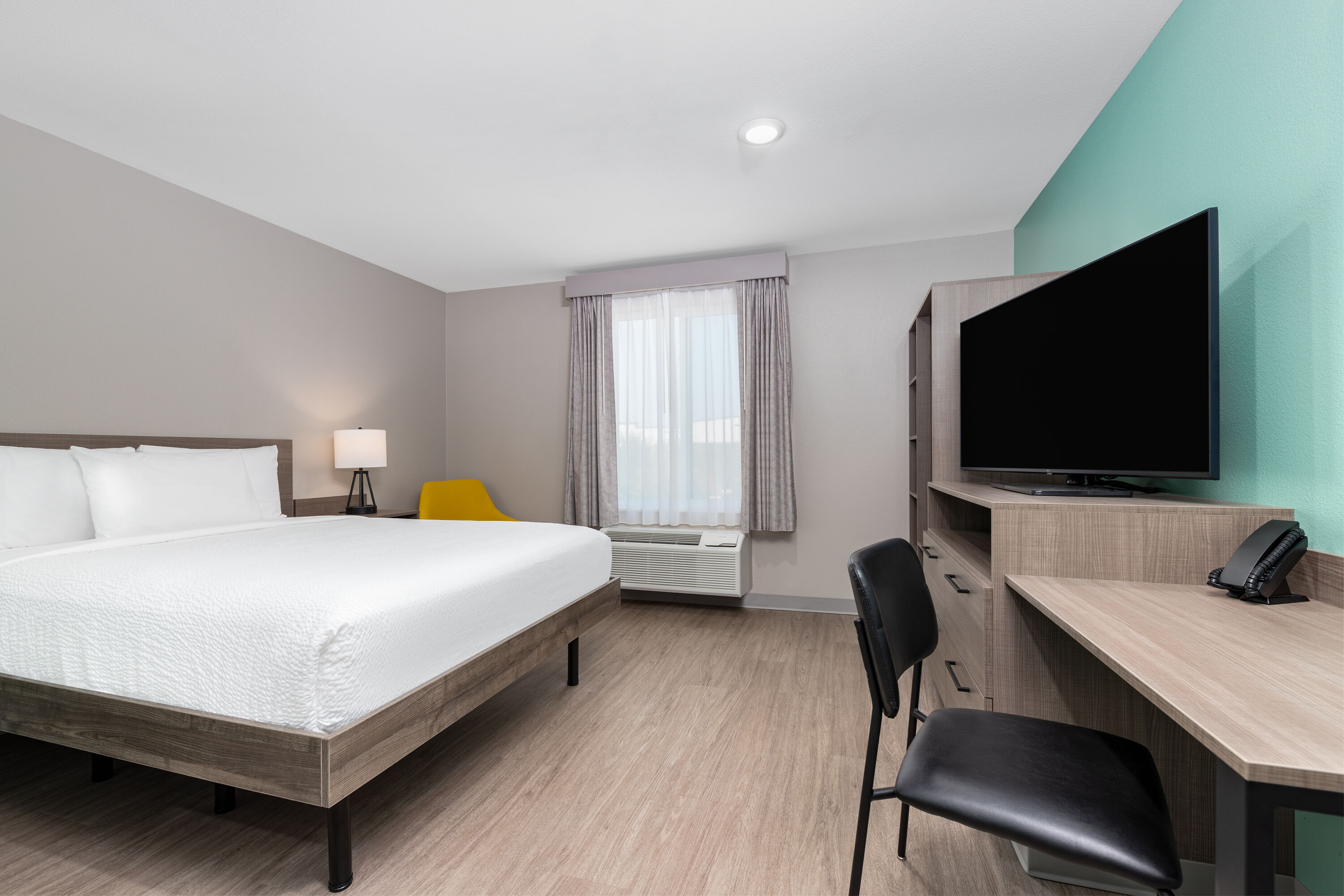 ECHO Suites Extended Stay by Wyndham Dallas Plano/Richardson suite in Plano, Texas