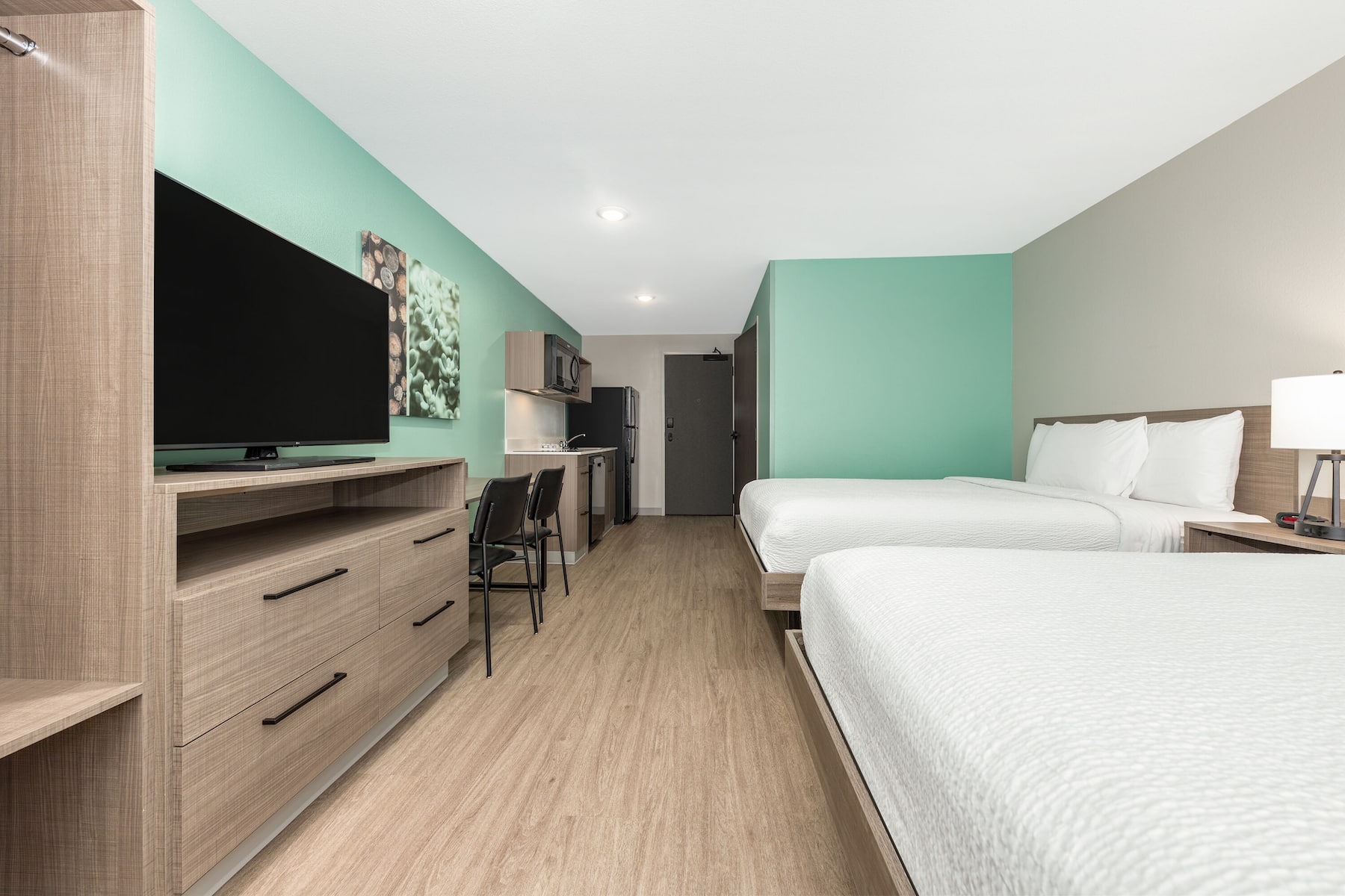 ECHO Suites Extended Stay by Wyndham Dallas Plano/Richardson suite in Plano, Texas