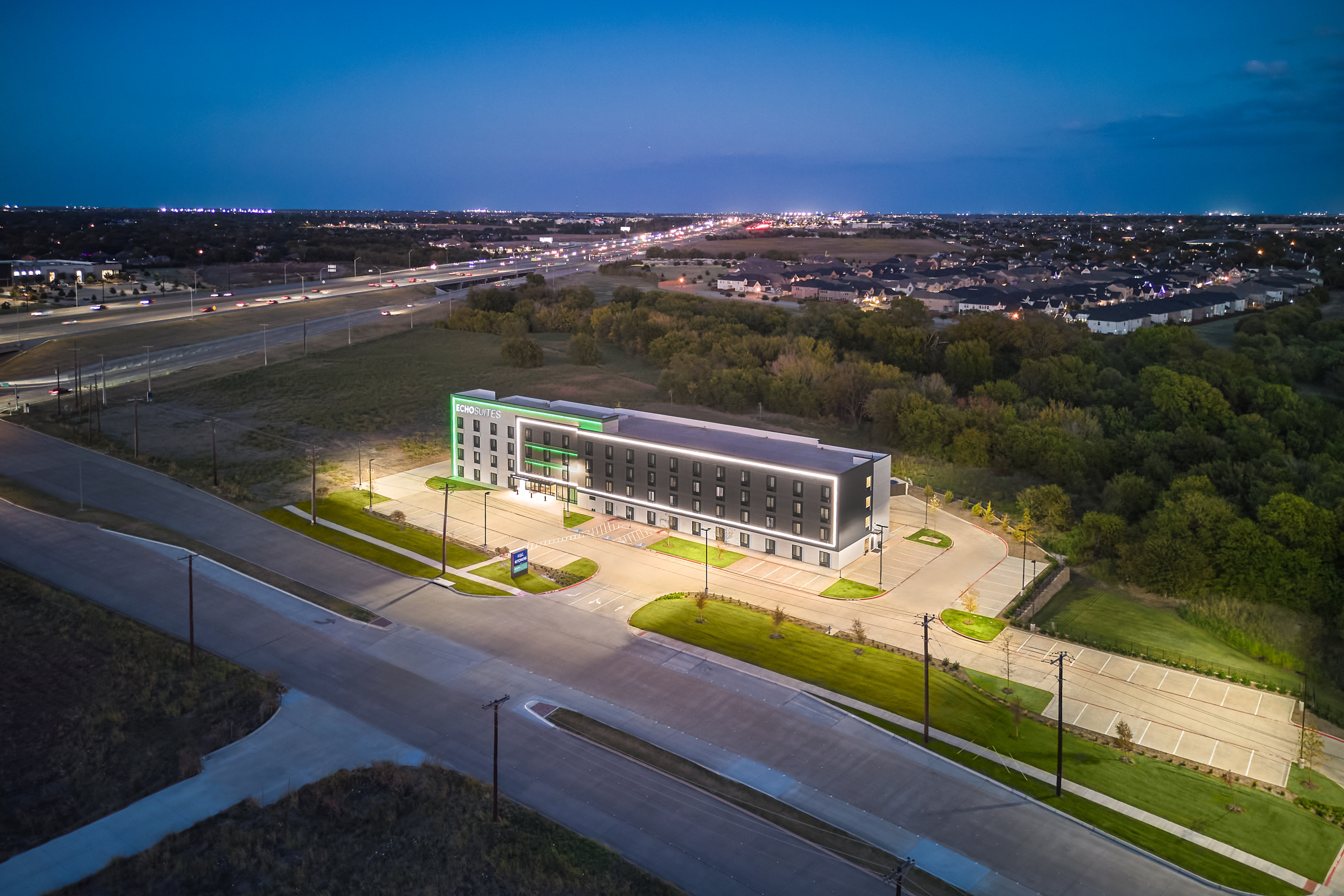 ECHO Suites Extended Stay by Wyndham Dallas Plano/Frisco