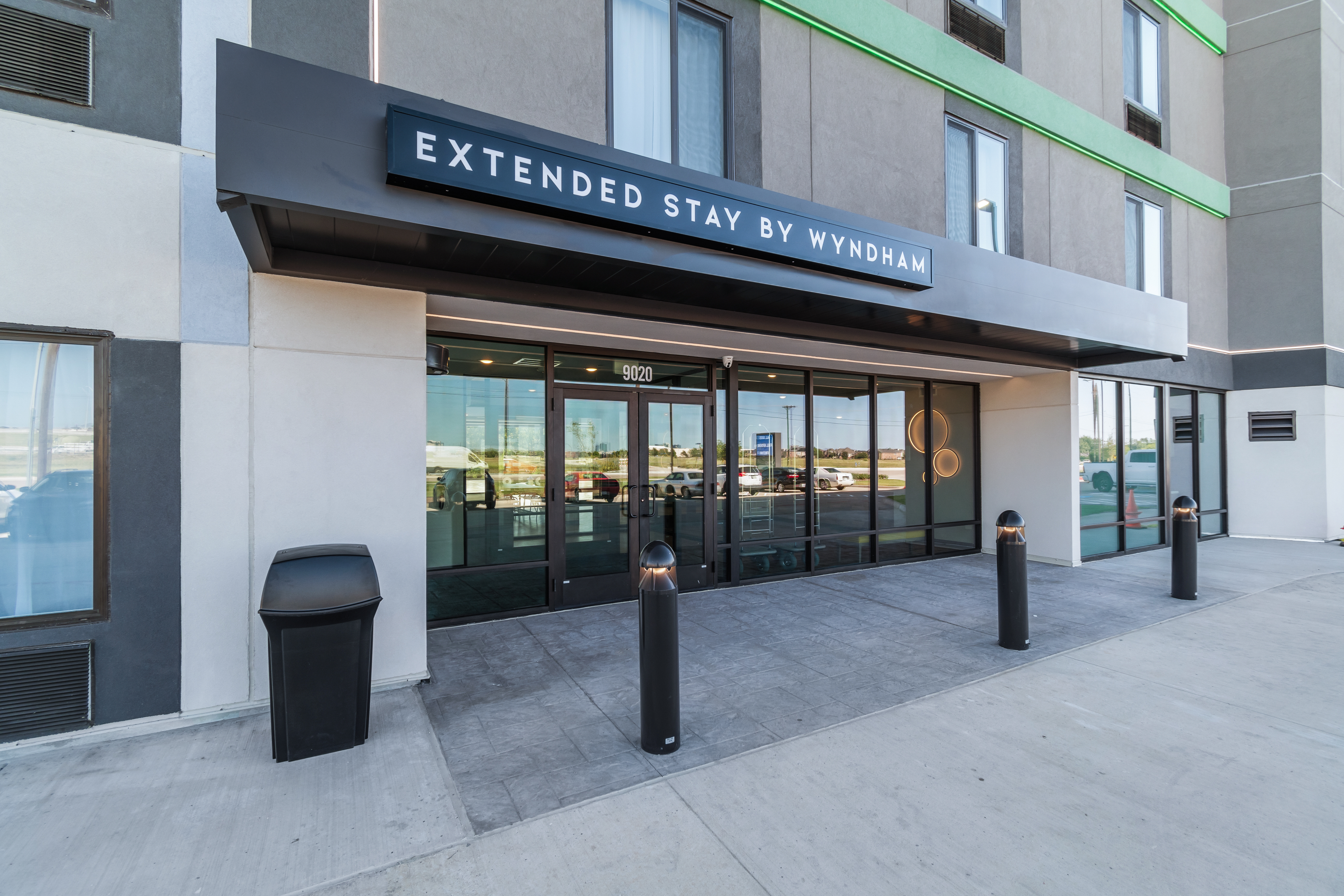 ECHO Suites Extended Stay by Wyndham Dallas Plano/Frisco