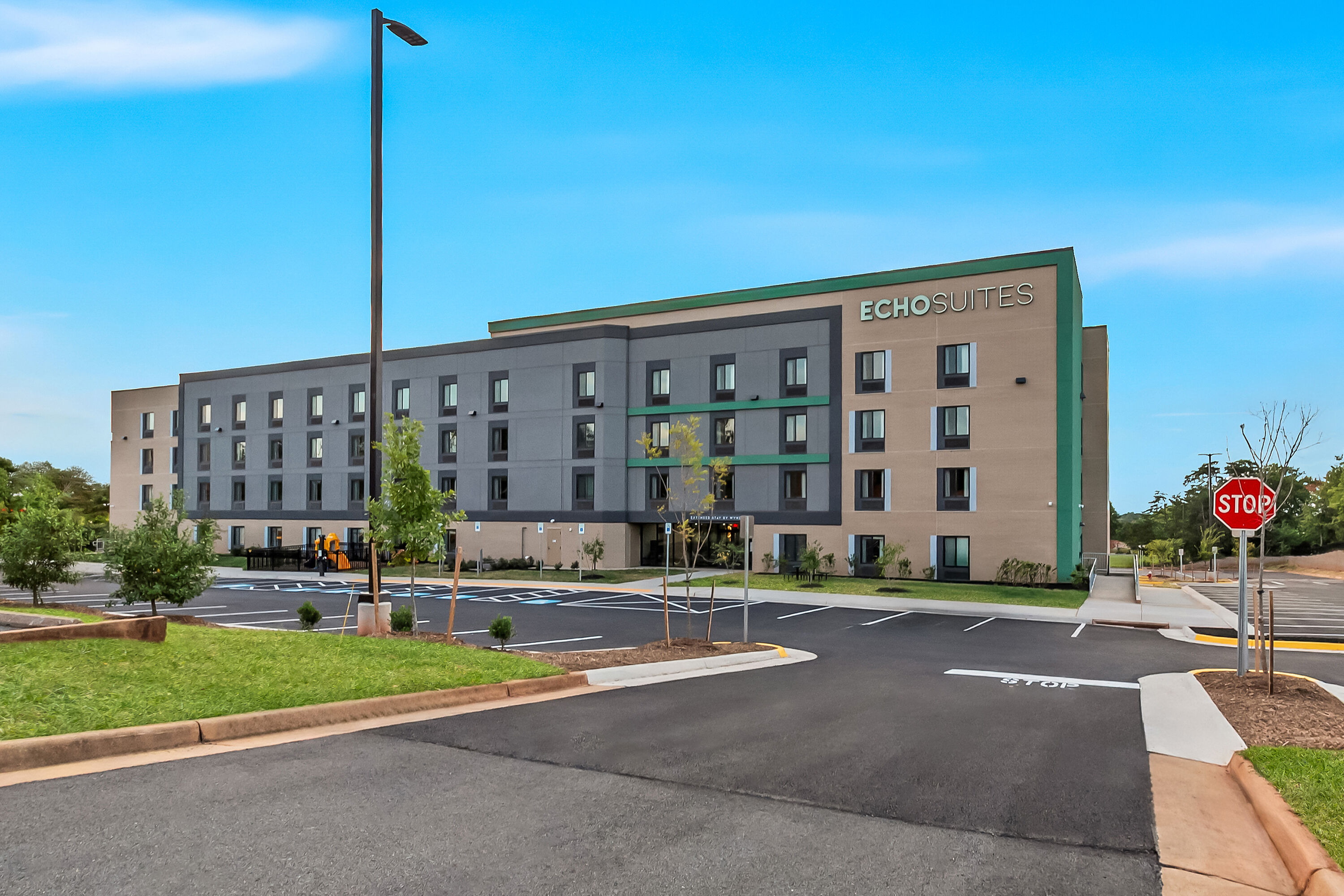 Exterior Day Image of ECHO Suites Extended Stay by Wyndham Sterling hotel in Sterling, Virginia