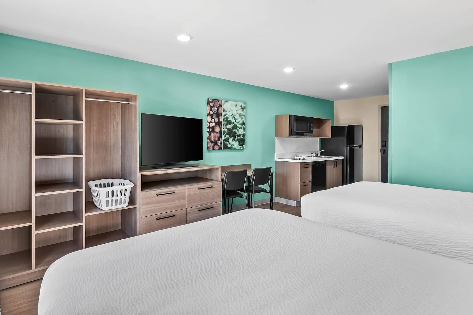 ECHO Suites Extended Stay by Wyndham Sterling suite in Sterling, Virginia