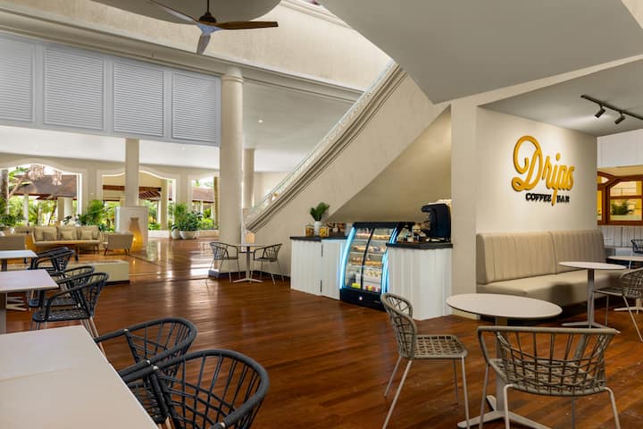 Wyndham Alltra Punta Cana All Inclusive Resort restaurant in Punta Cana, Other than US/Canada
