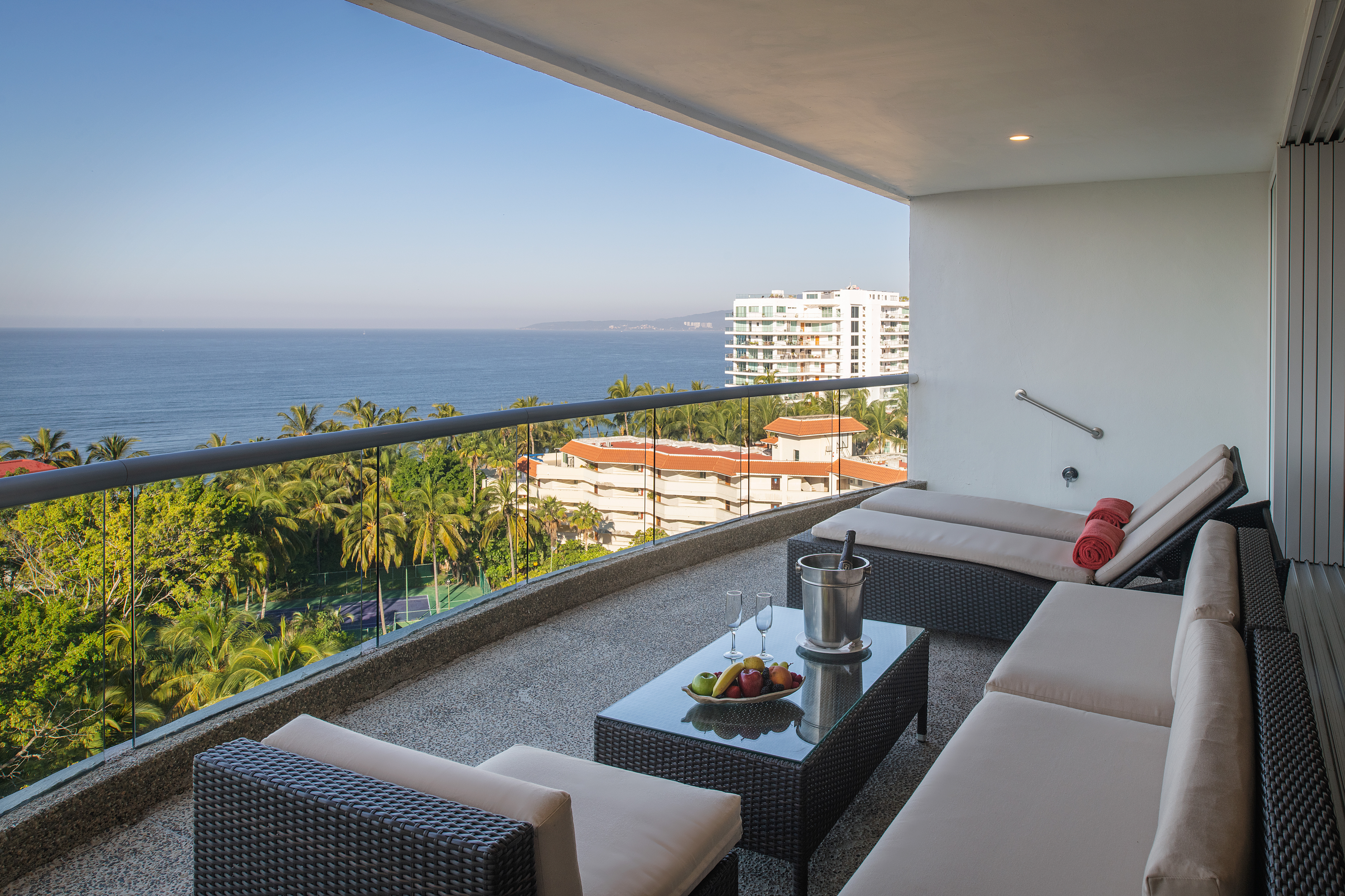 Wyndham alltra vallarta all inclusive resort accommodations