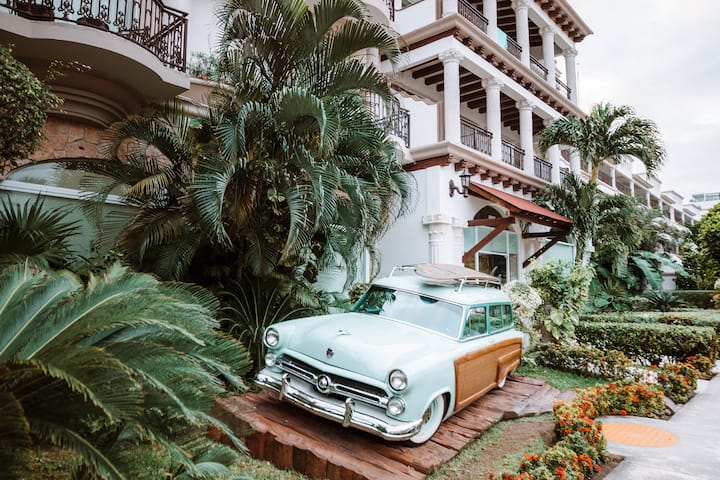 Exterior of Wyndham Alltra Playa del Carmen Adults Only All Inclusive hotel in Playa del Carmen, Other than US/Canada