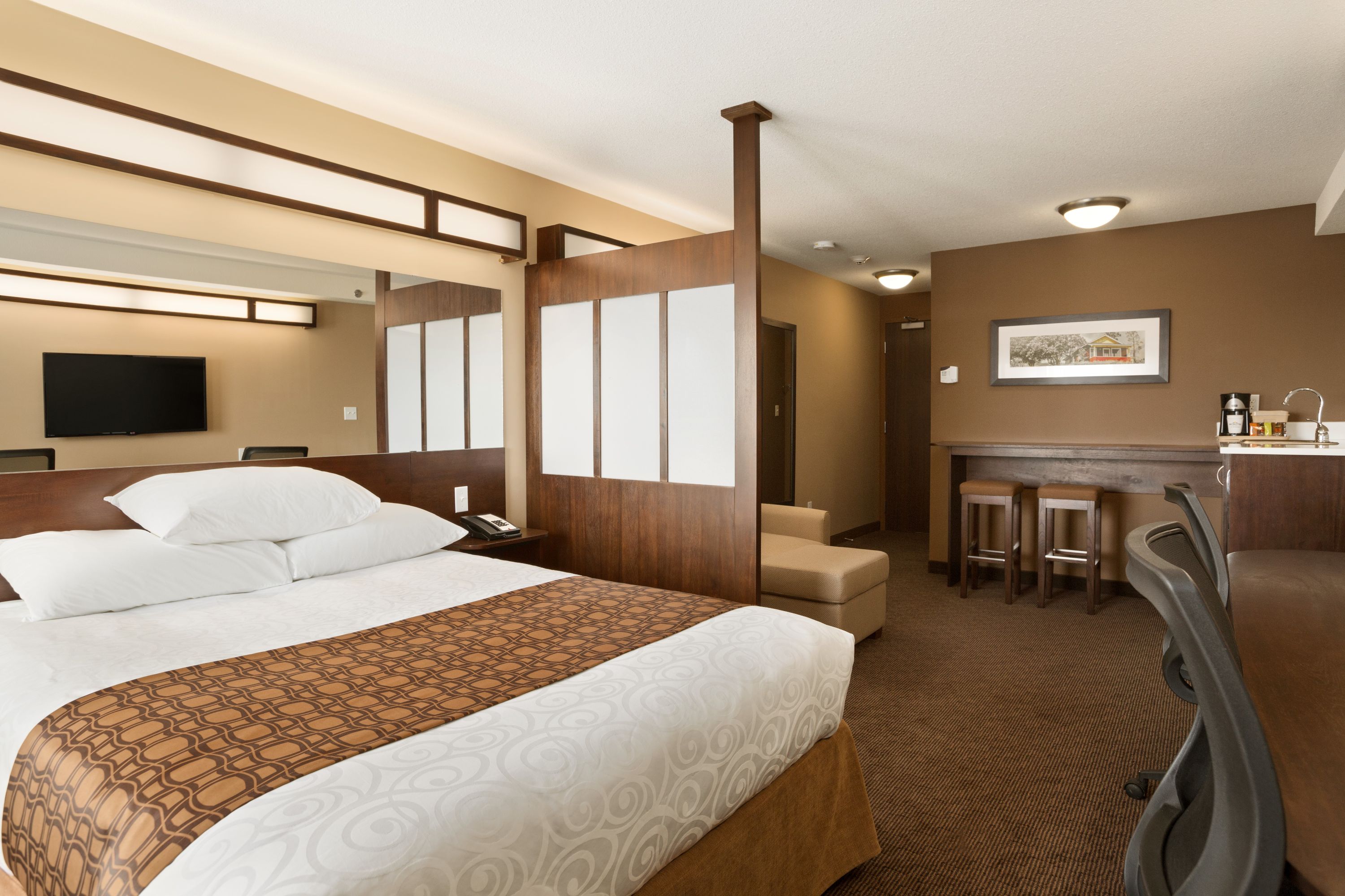 Microtel Inn & Suites by Wyndham Blackfalds Red Deer North suite in Blackfalds, Alberta