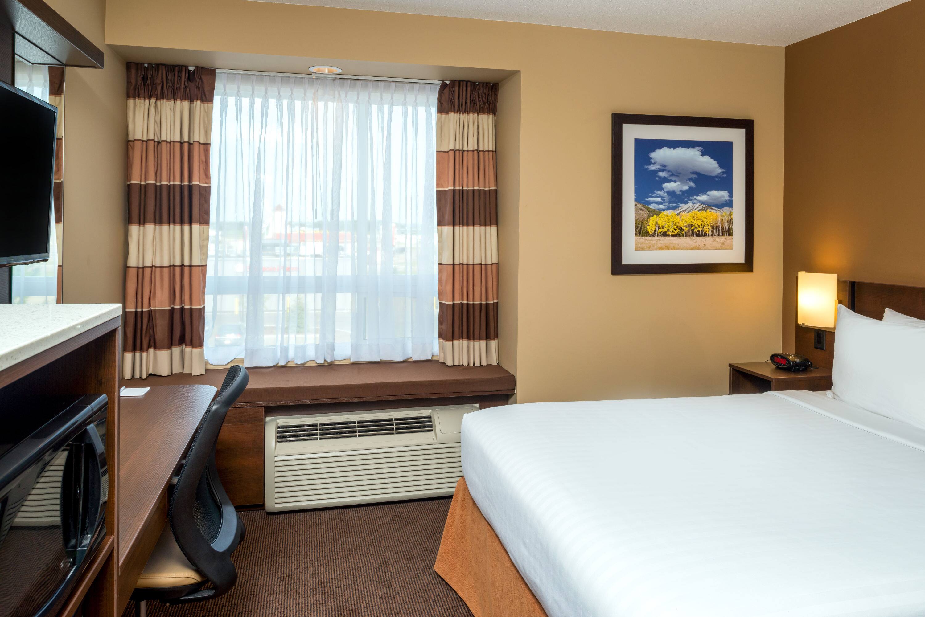 Microtel Inn Suites By Wyndham Red Deer Red Deer Ab Hotels - 