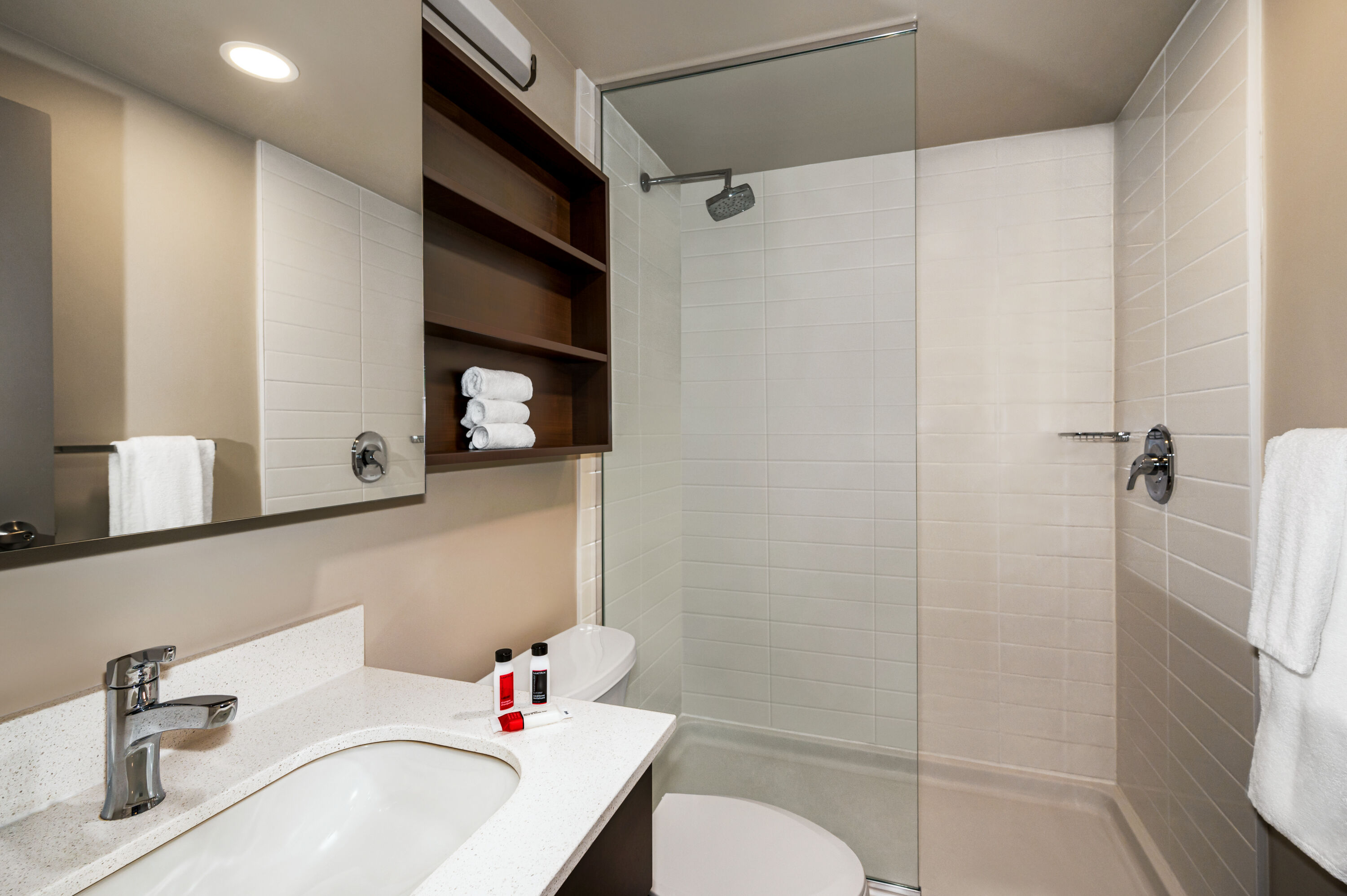 Guest room bath at the Microtel Inn & Suites by Wyndham Aurora in Aurora, Ontario