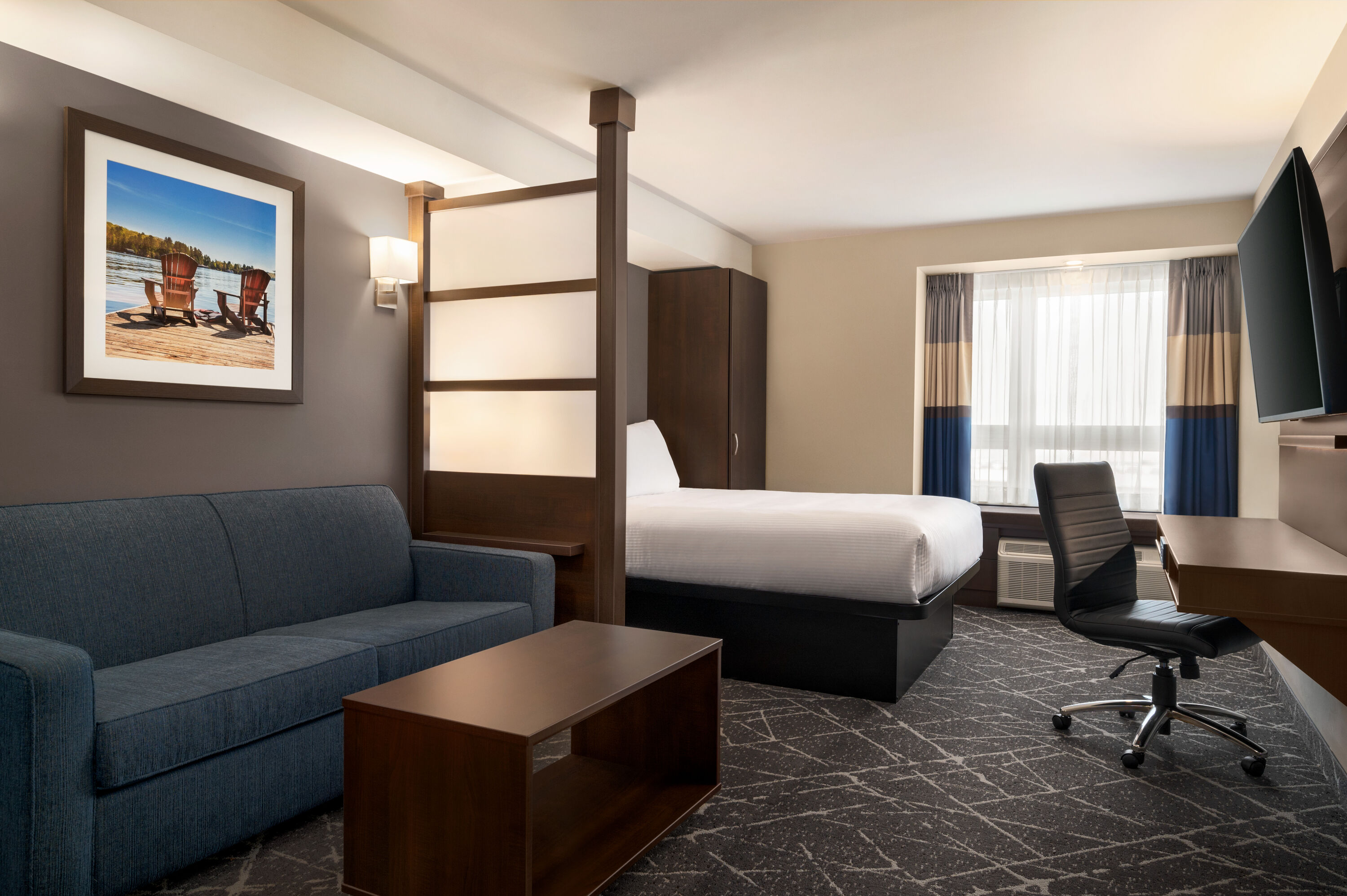 Microtel Inn & Suites by Wyndham Aurora suite in Aurora, Ontario