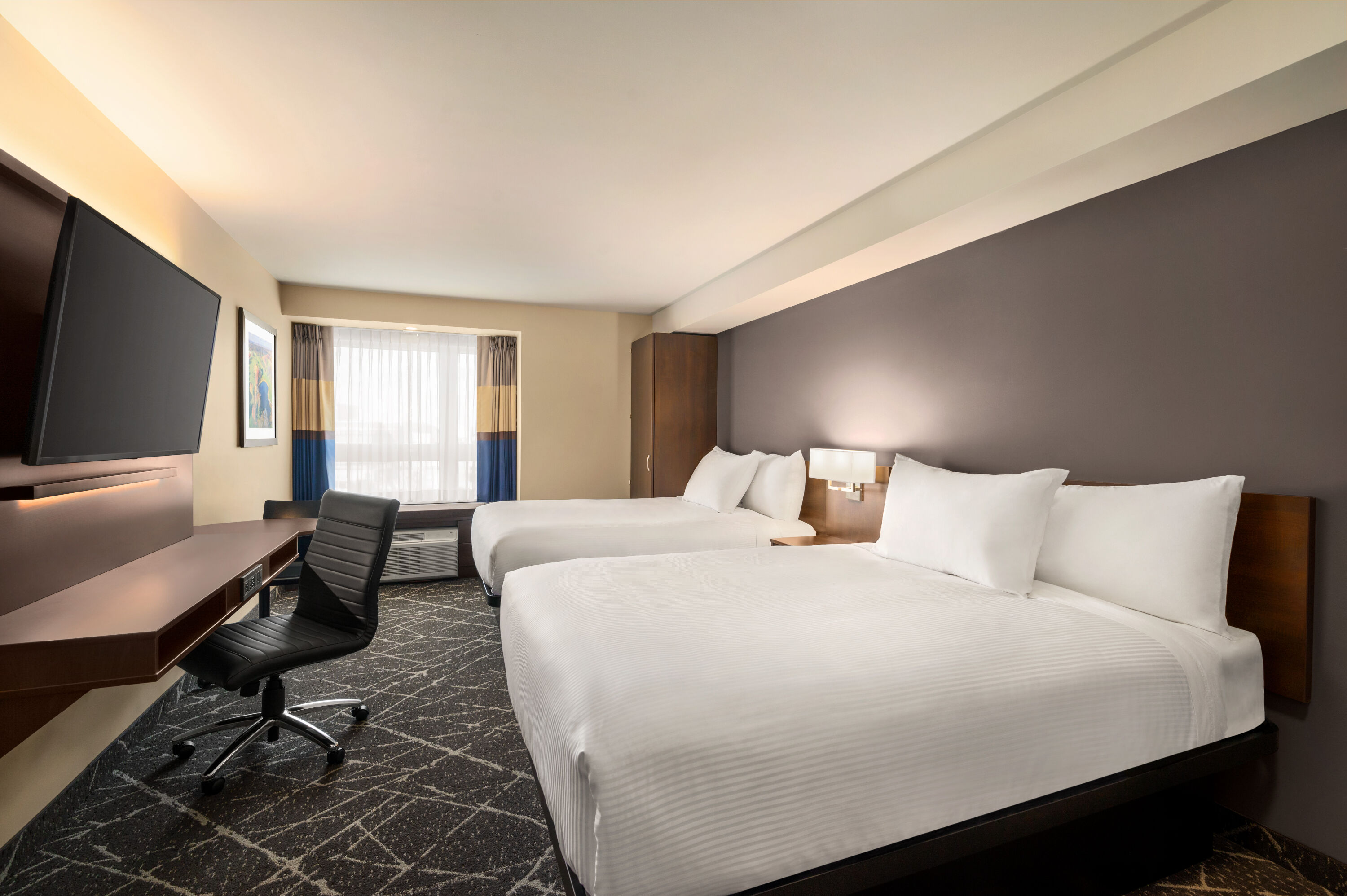 Microtel Inn & Suites by Wyndham Aurora suite in Aurora, Ontario