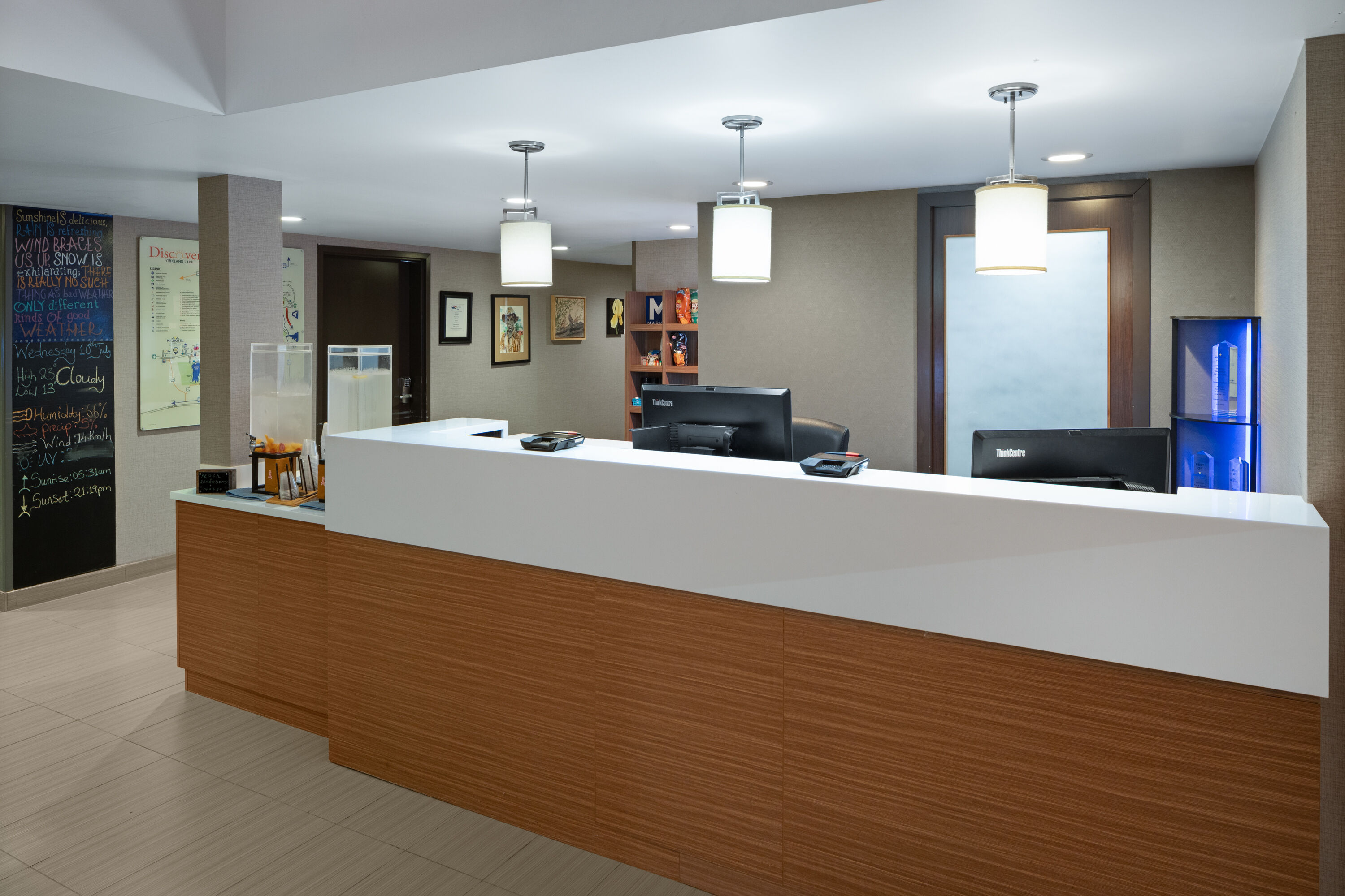 Microtel Inn & Suites by Wyndham Kirkland Lake reception in Kirkland Lake, Ontario