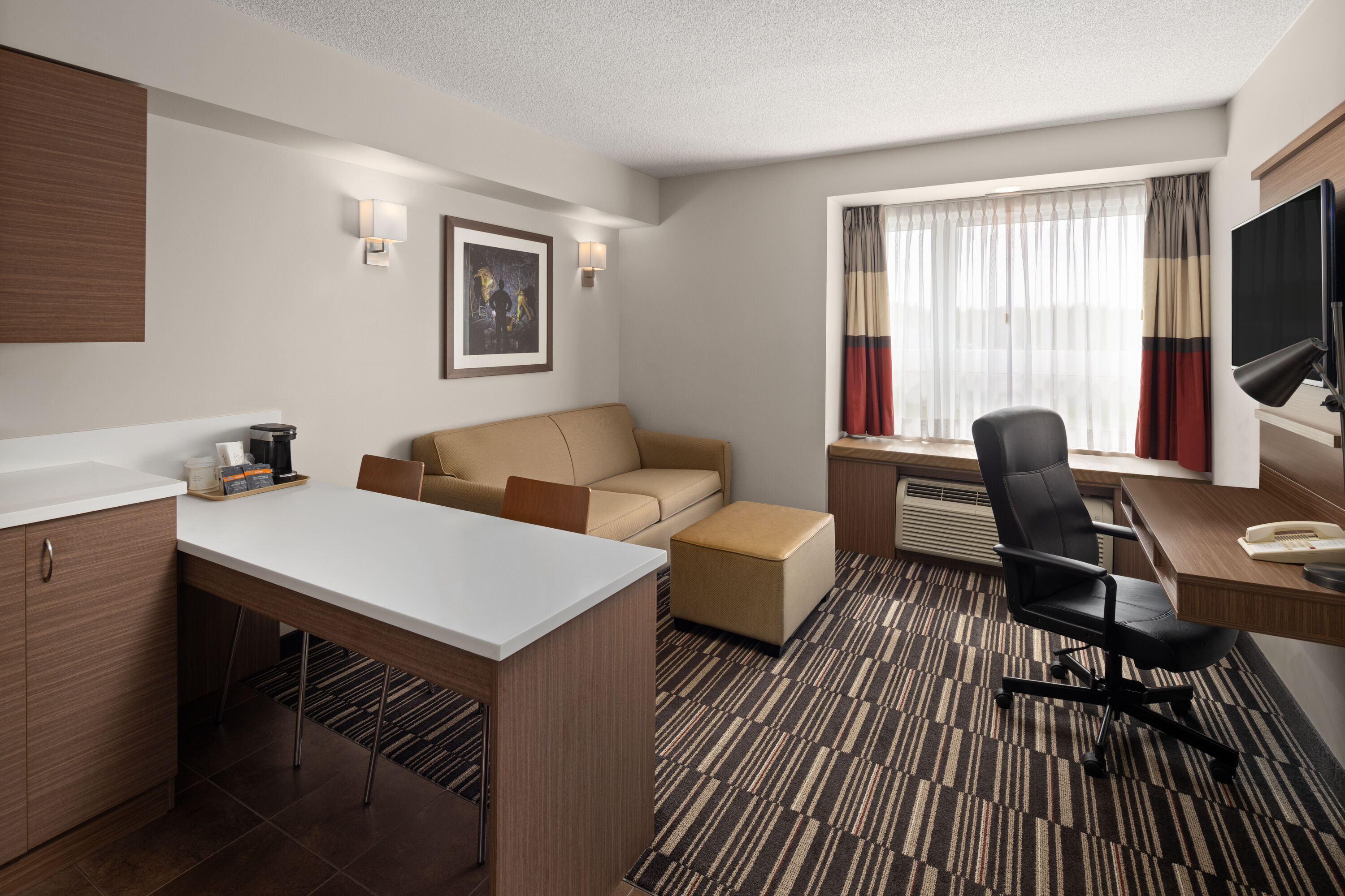 Microtel Inn & Suites by Wyndham Kirkland Lake suite in Kirkland Lake, Ontario