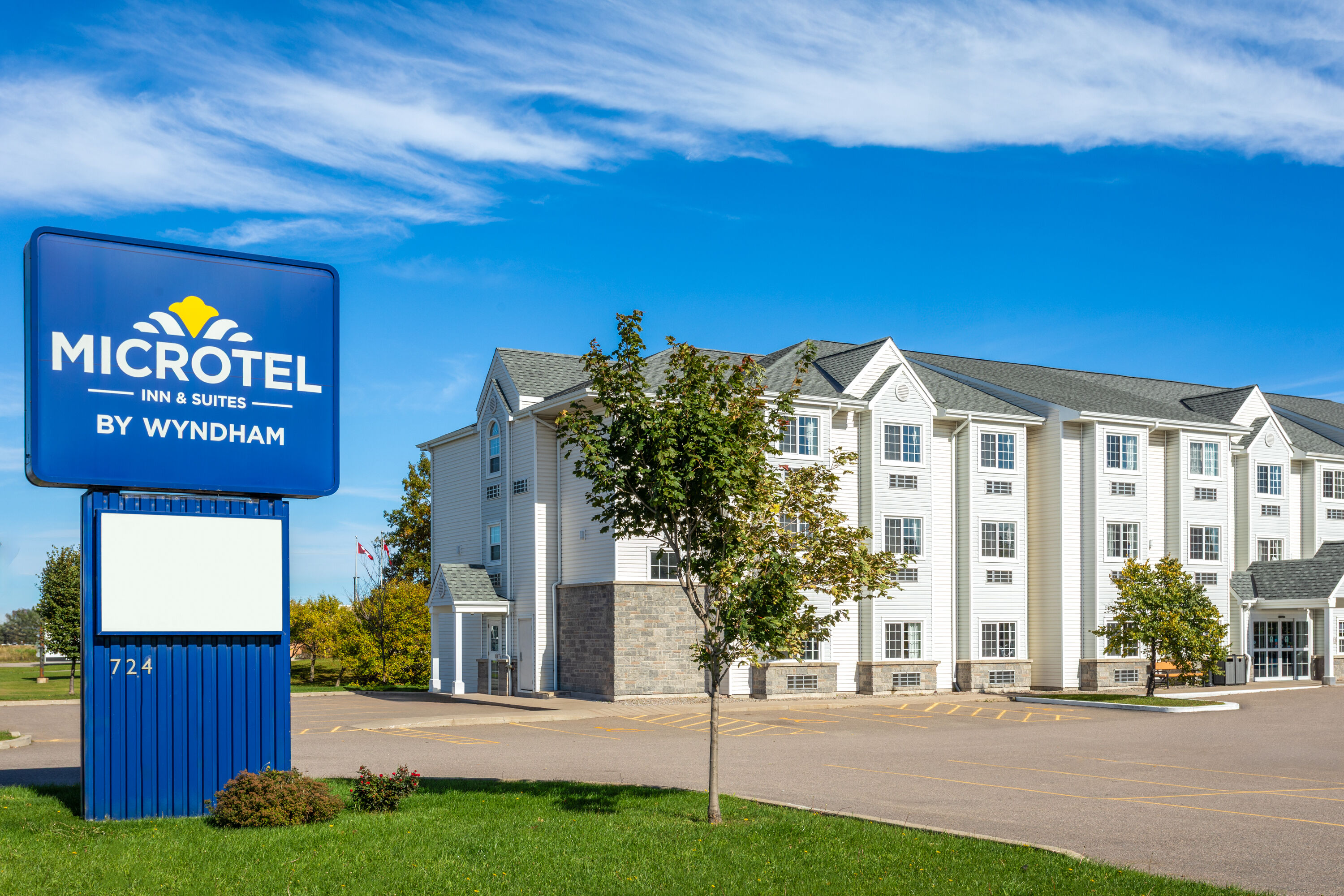 Exterior Day Image of Microtel Inn & Suites by Wyndham Sault Ste. Marie hotel in Sault Sainte Marie, Ontario