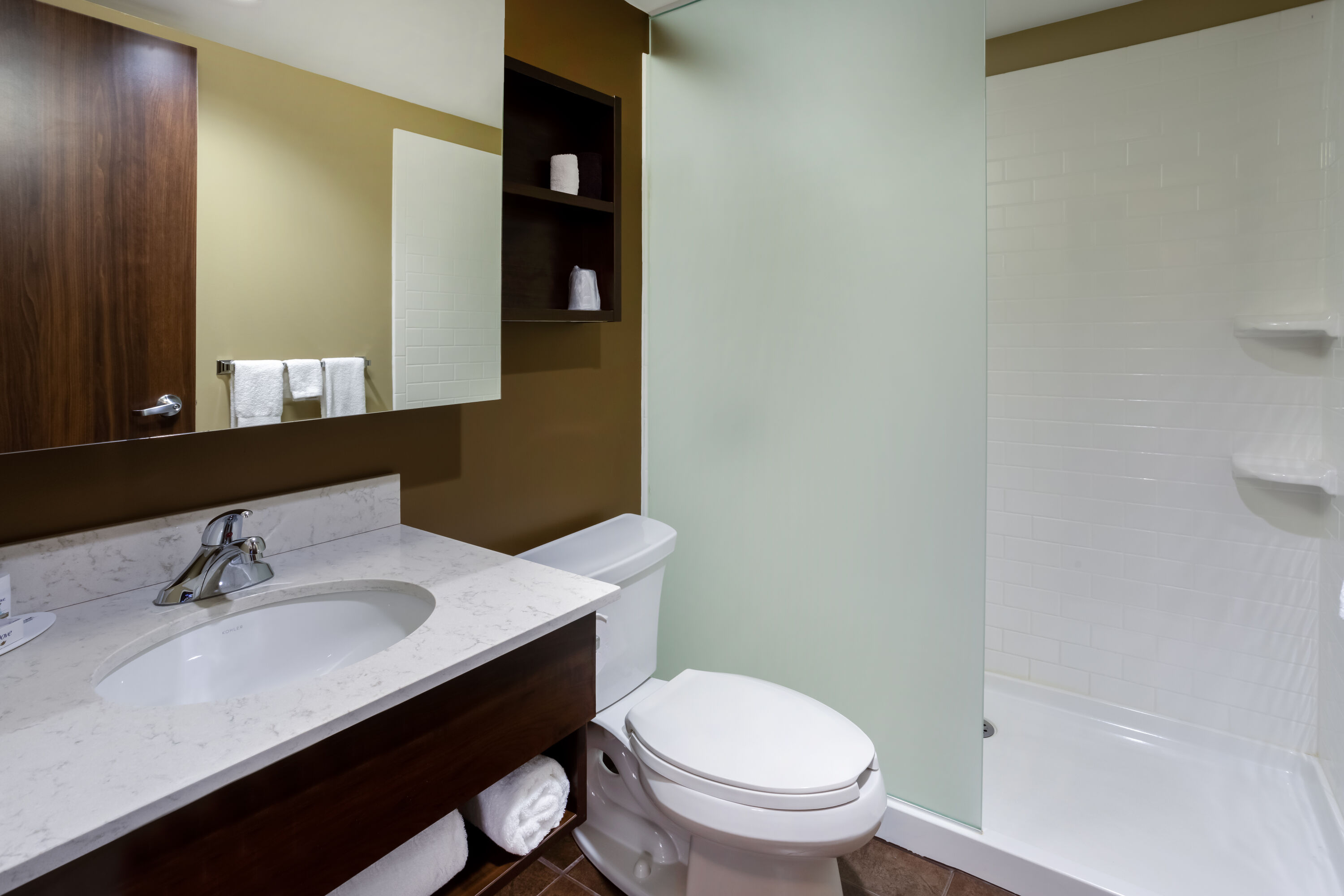 Guest room bath at the Microtel Inn & Suites by Wyndham Timmins in Timmins, Ontario