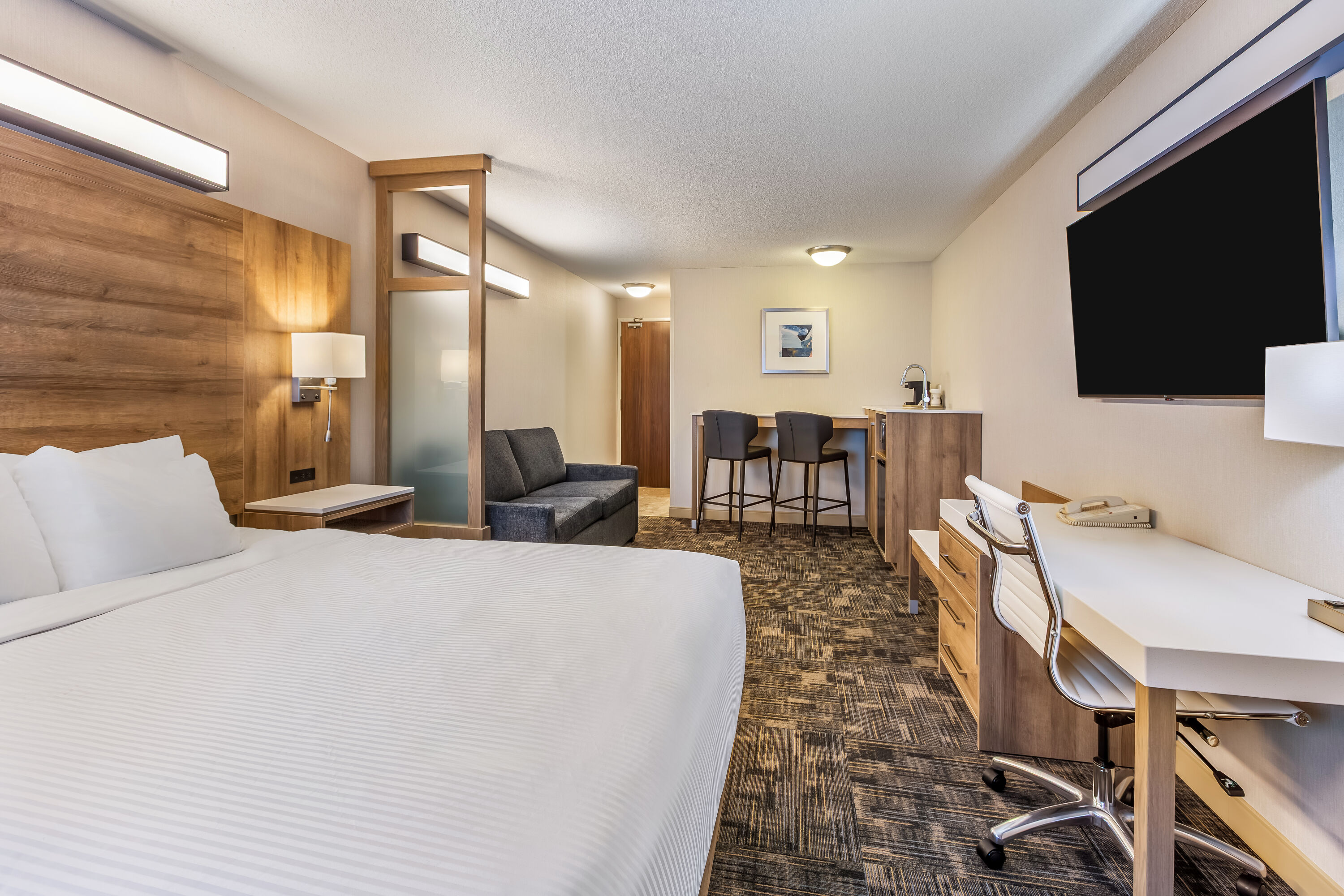 Microtel Inn & Suites by Wyndham Timmins suite in Timmins, Ontario