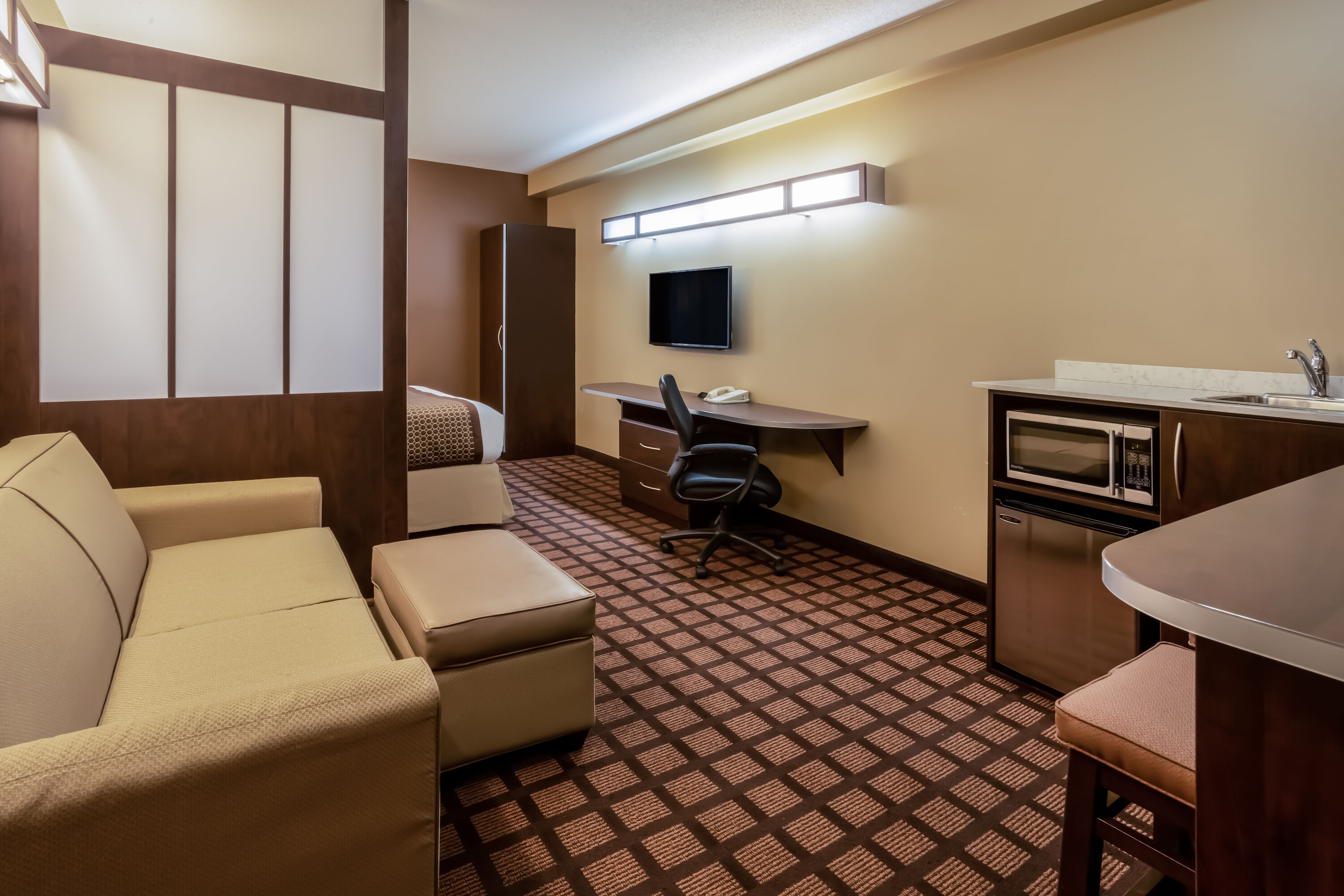 Microtel Inn & Suites by Wyndham Timmins suite in Timmins, Ontario