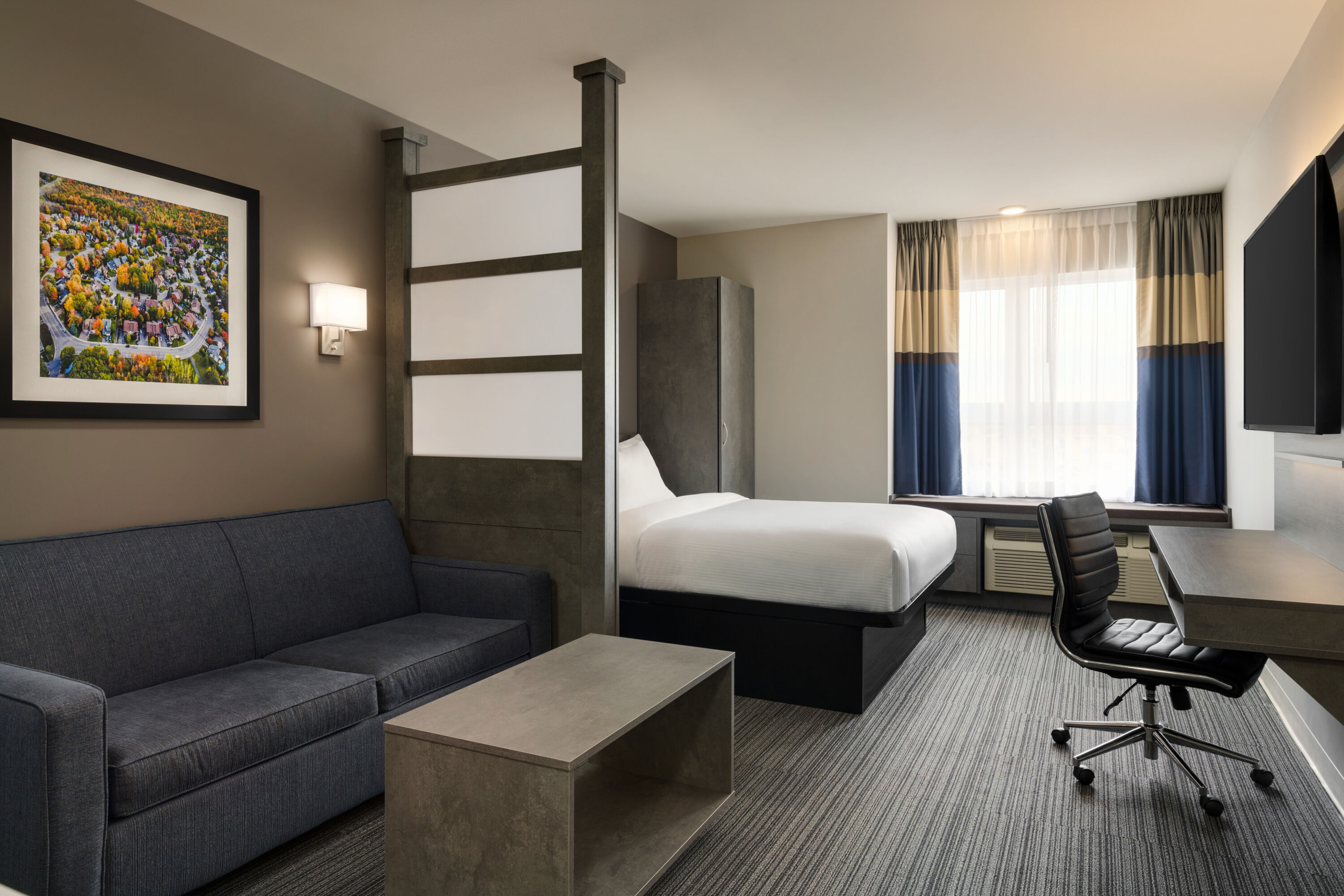 Microtel Inn & Suites by Wyndham Boisbriand suite in Boisbriand, Quebec