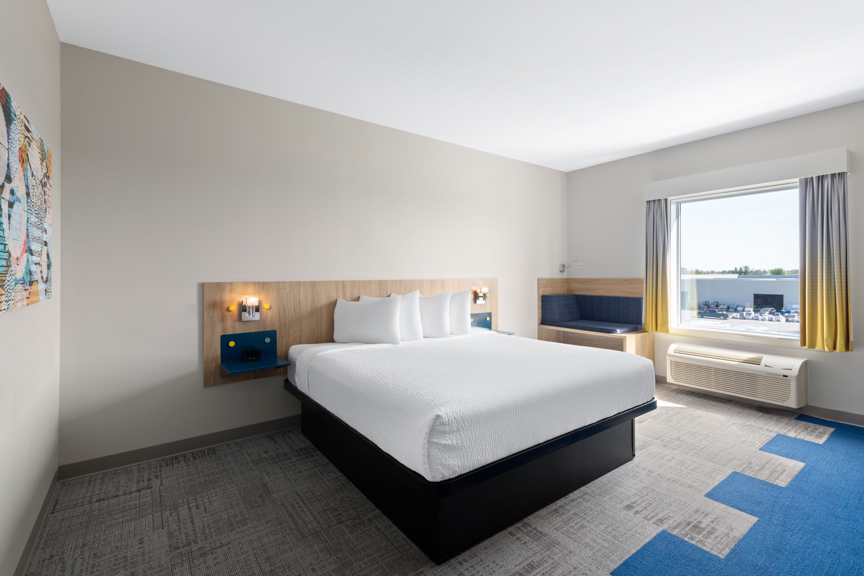 Guest room at the Microtel by Wyndham Lachute in Lachute, Quebec