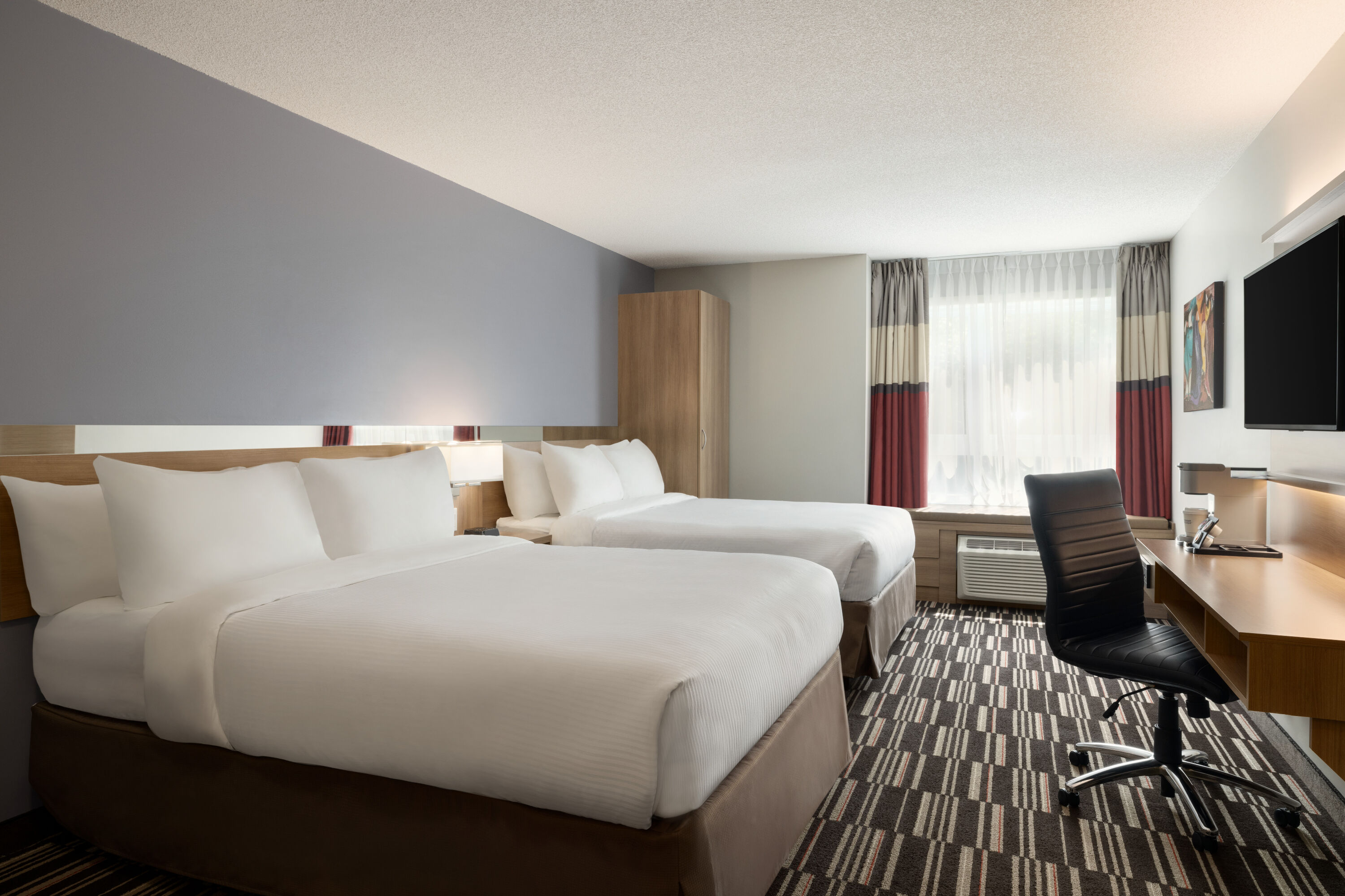 Microtel Inn & Suites by Wyndham Val-d Or suite in Val-d Or, Quebec