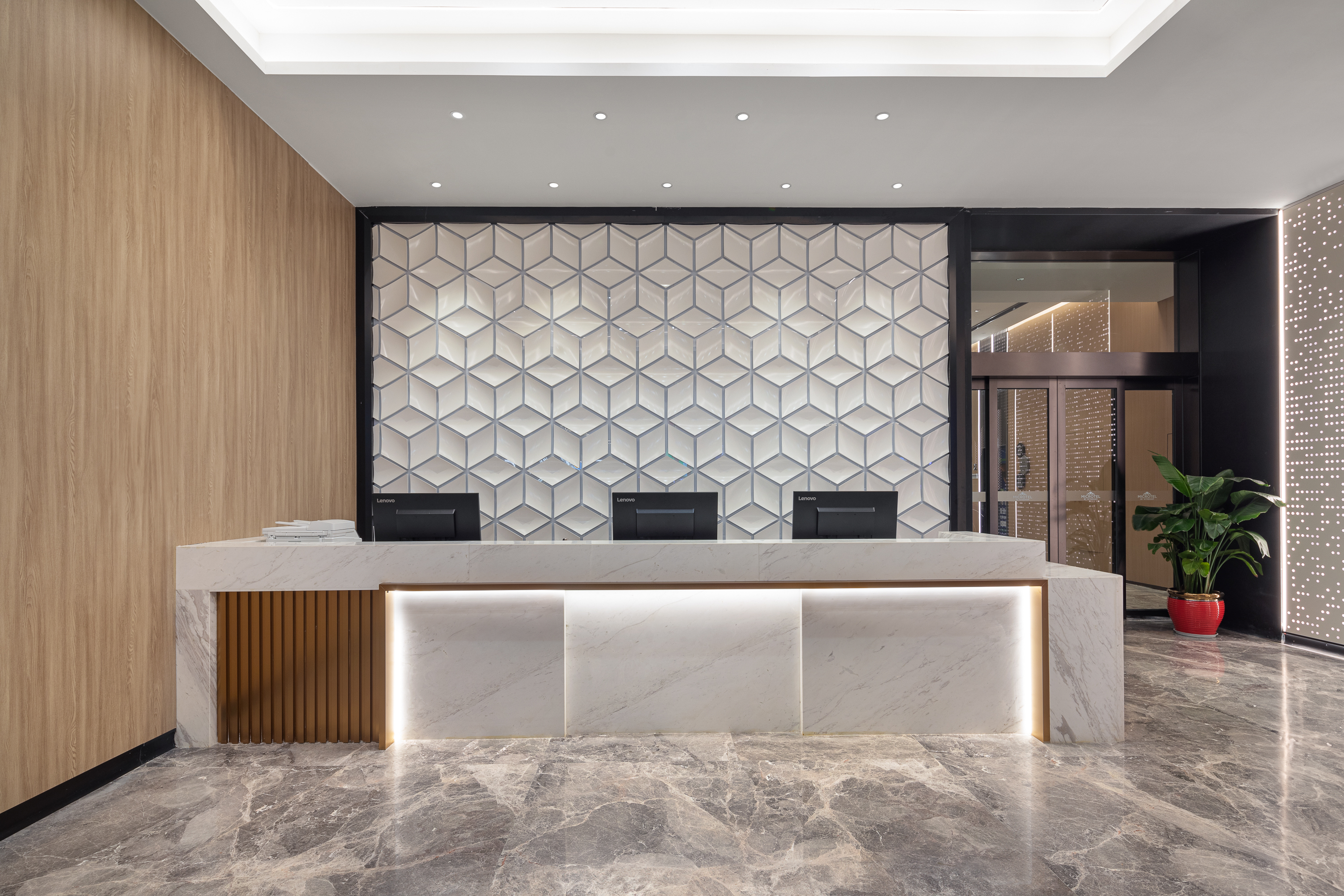 Microtel by Wyndham Changsha South Railway Station reception in Changsha, Other than US/Canada