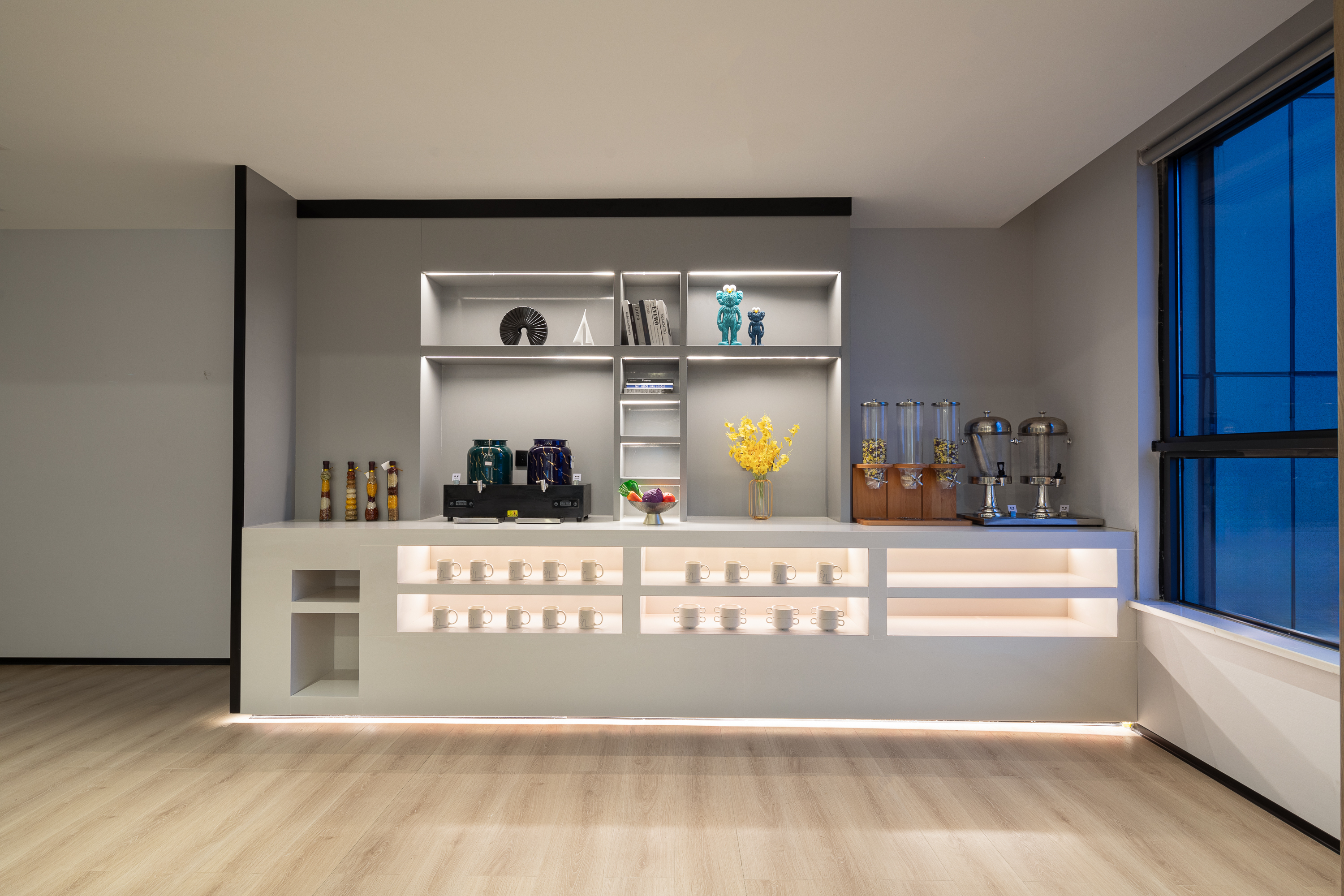 Microtel by Wyndham Changsha South Railway Station restaurant breakfast area with seating in Changsha, Other than US/Canada