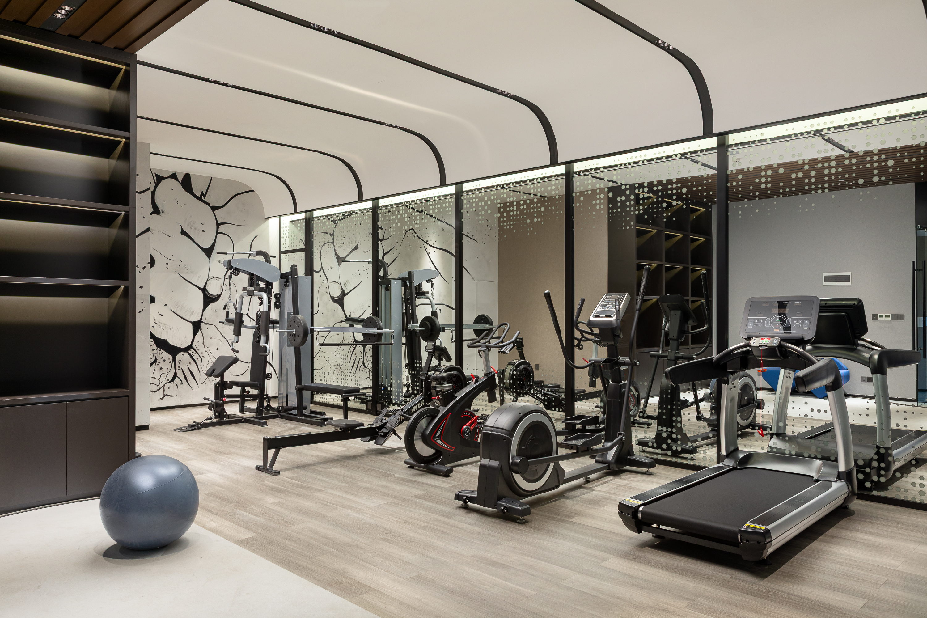 Fitness room at Microtel by Wyndham Chengdu Jinniu in Chengdu, Other than US/Canada