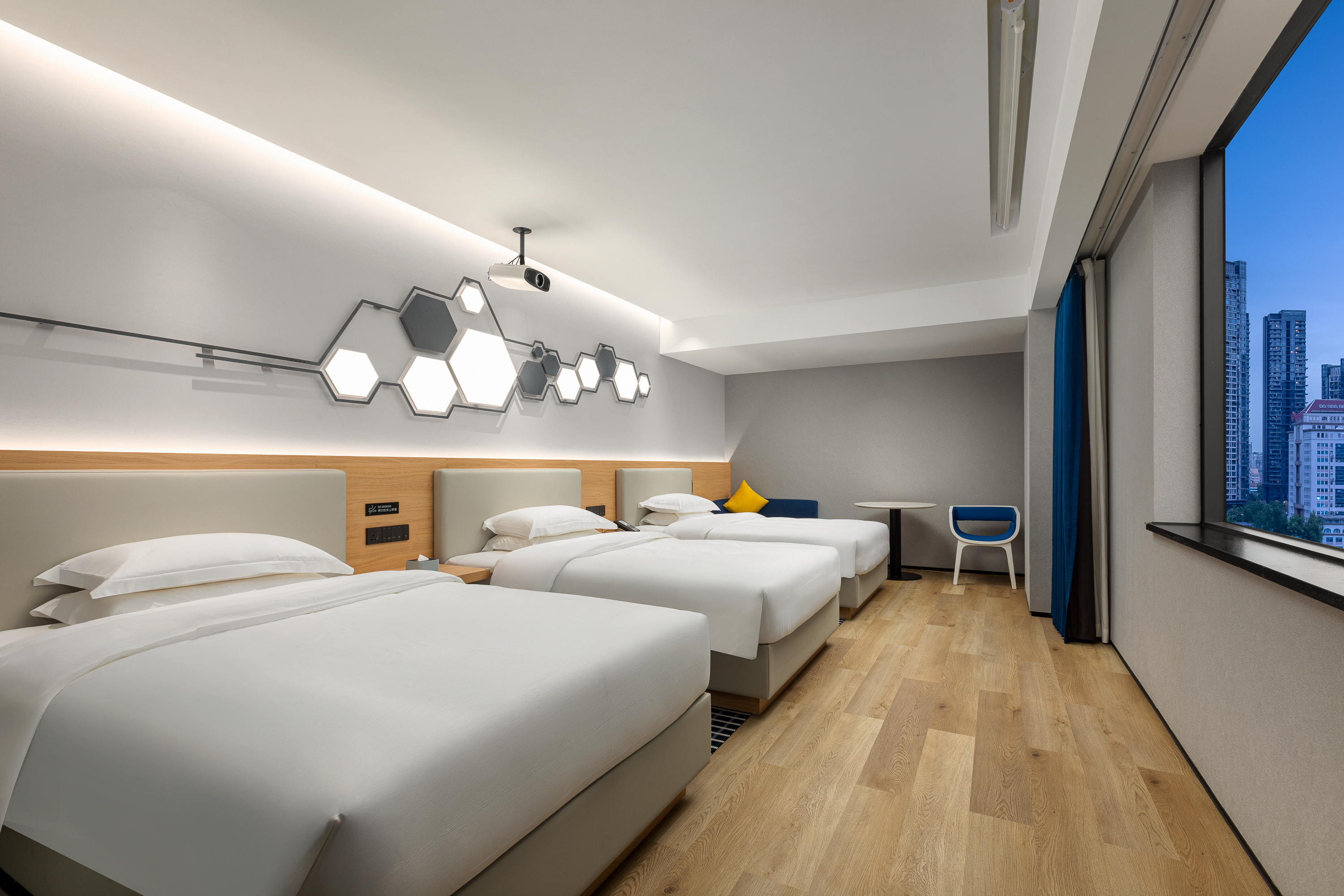 Guest room at the Microtel by Wyndham Chengdu Jinniu in Chengdu, Other than US/Canada