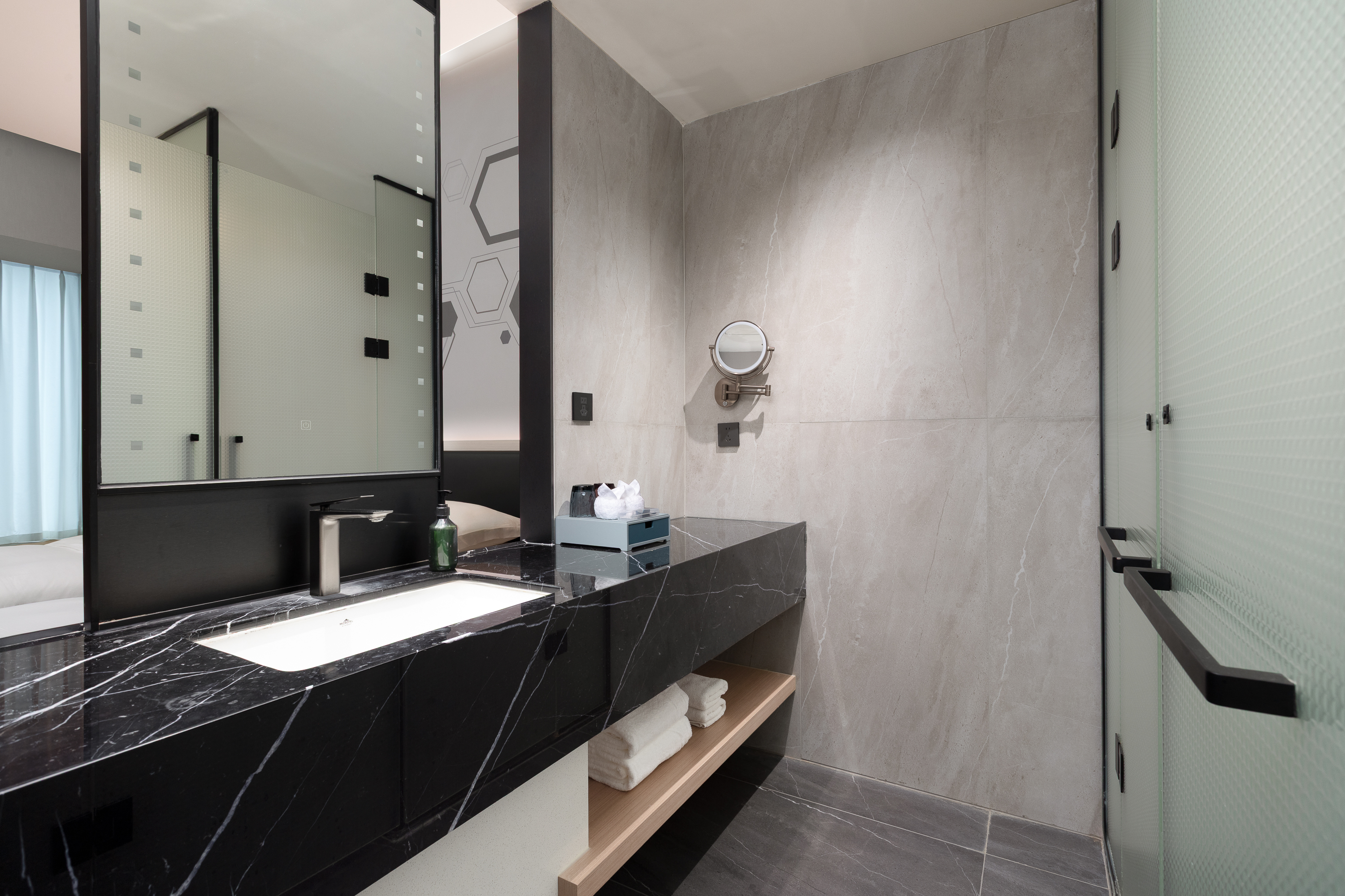 Guest room bath at the Microtel by Wyndham Enshi Jianshi in Enshi, Other than US/Canada