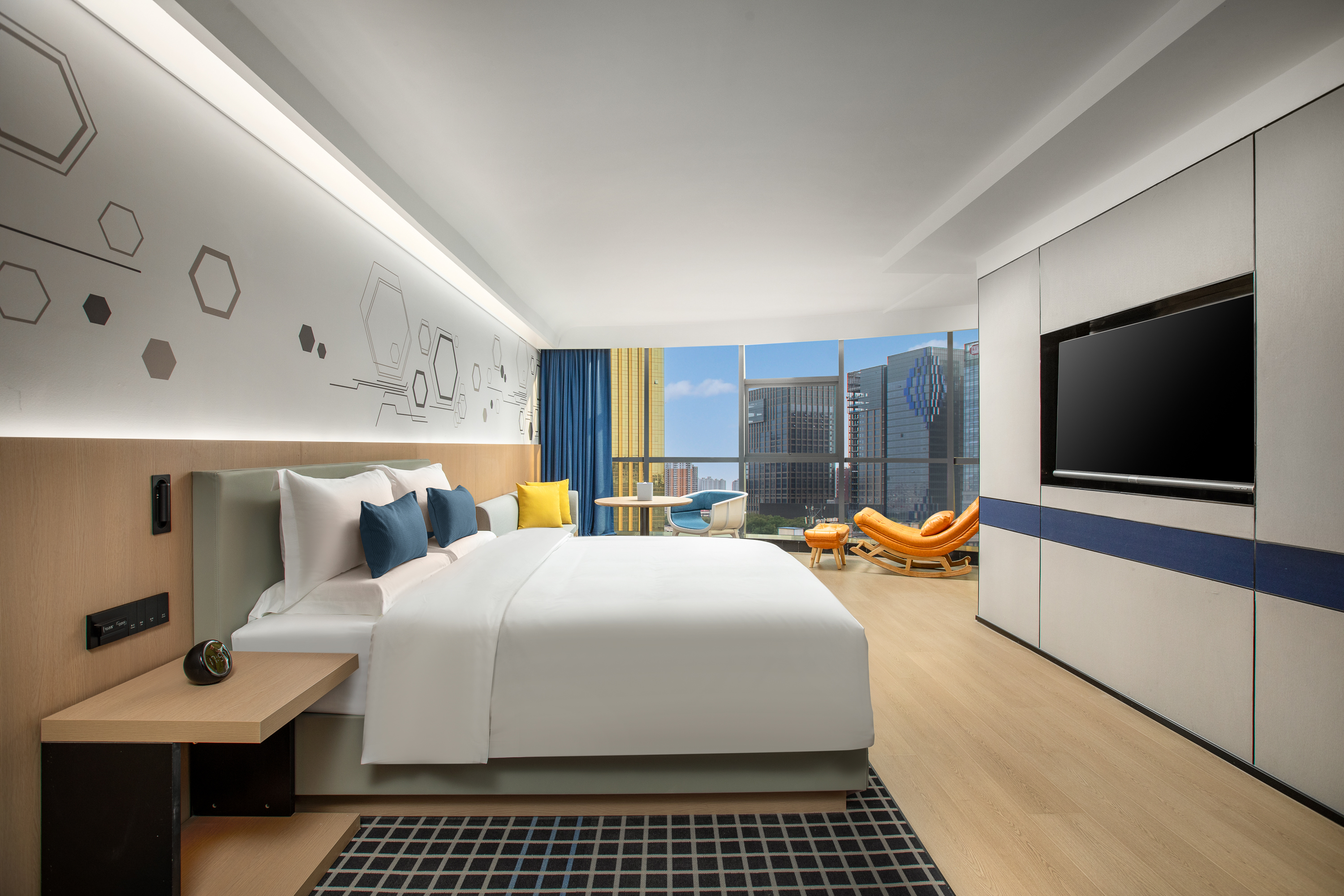 Guest room at the Microtel by Wyndham Handan New Century in Handan, Other than US/Canada