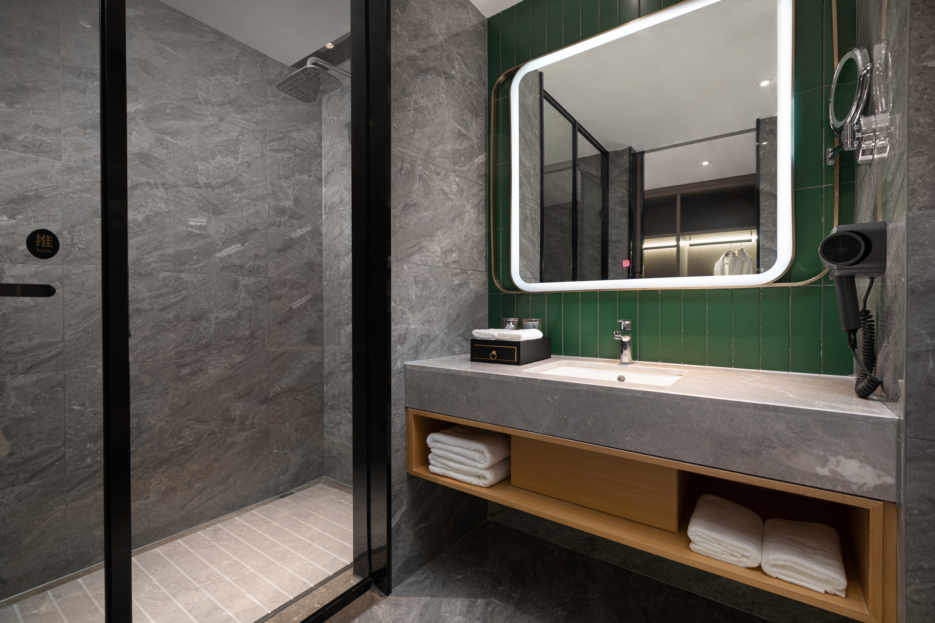 Guest room bath at the Microtel by Wyndham Huangshan Tangkou in Huangshan, Other than US/Canada