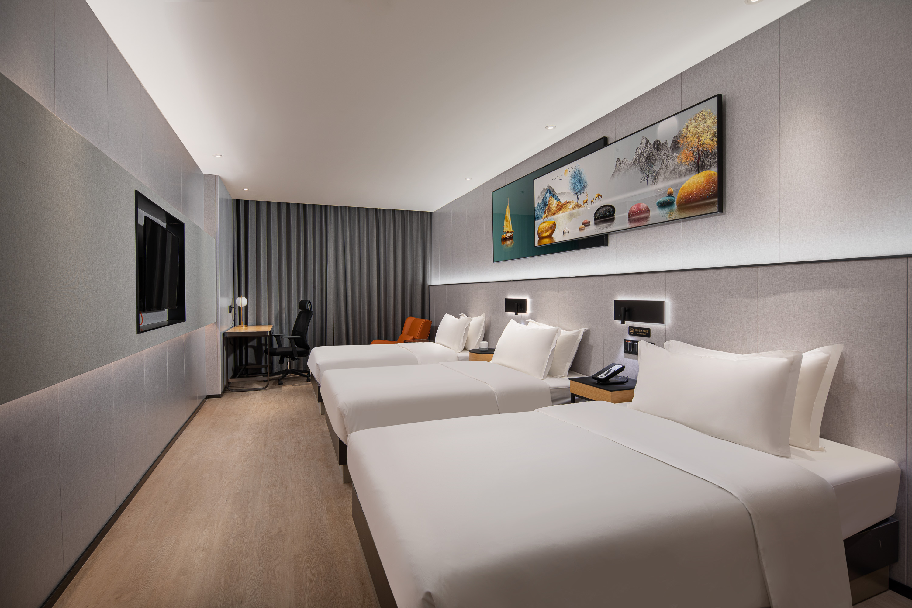 Guest room at the Microtel by Wyndham Huangshan Tangkou in Huangshan, Other than US/Canada