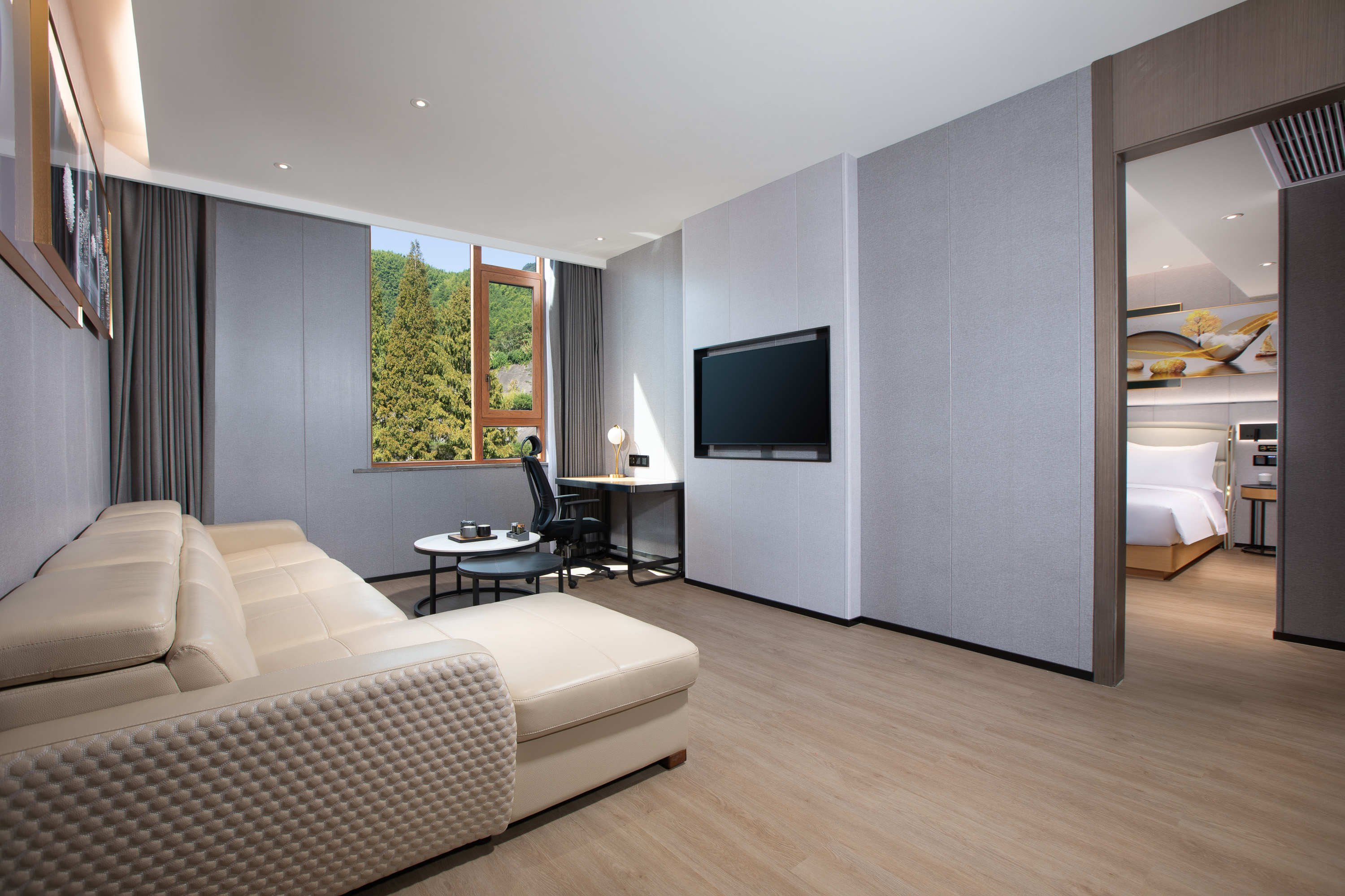 Guest room at the Microtel by Wyndham Huangshan Tangkou in Huangshan, Other than US/Canada