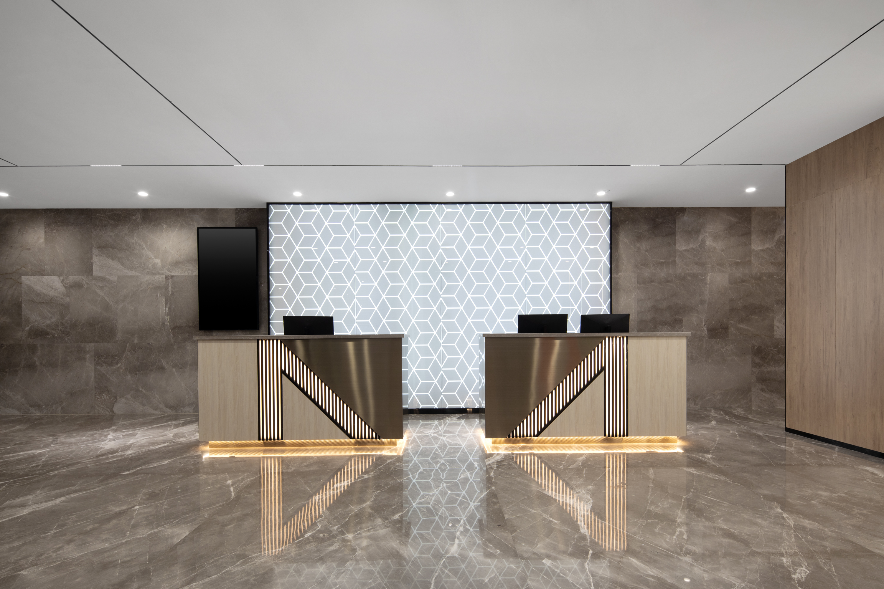 Microtel by Wyndham Kunming Guandu reception in Kunming, Other than US/Canada