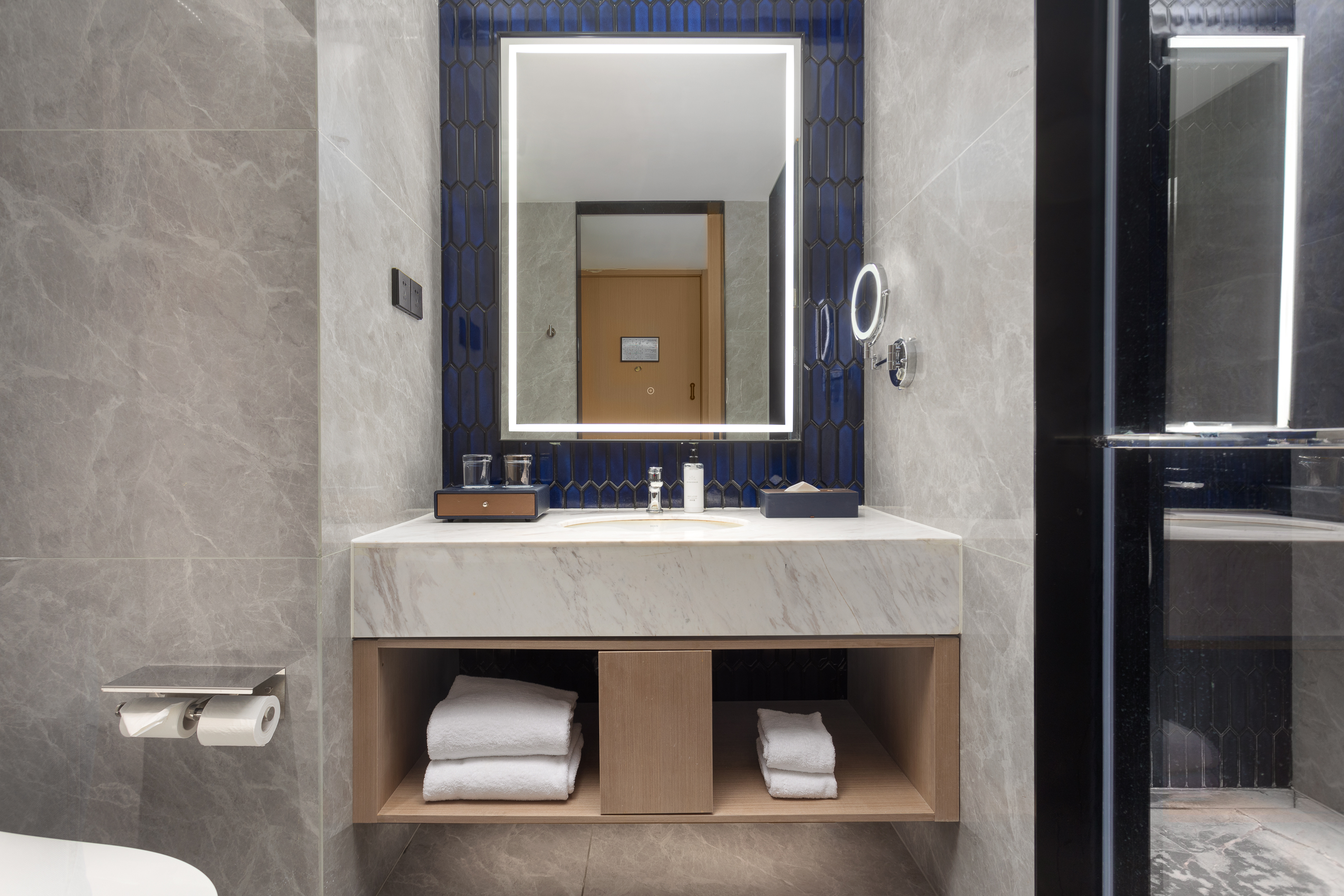 Guest room bath at the Microtel by Wyndham Nanchang in Nanchang, Other than US/Canada