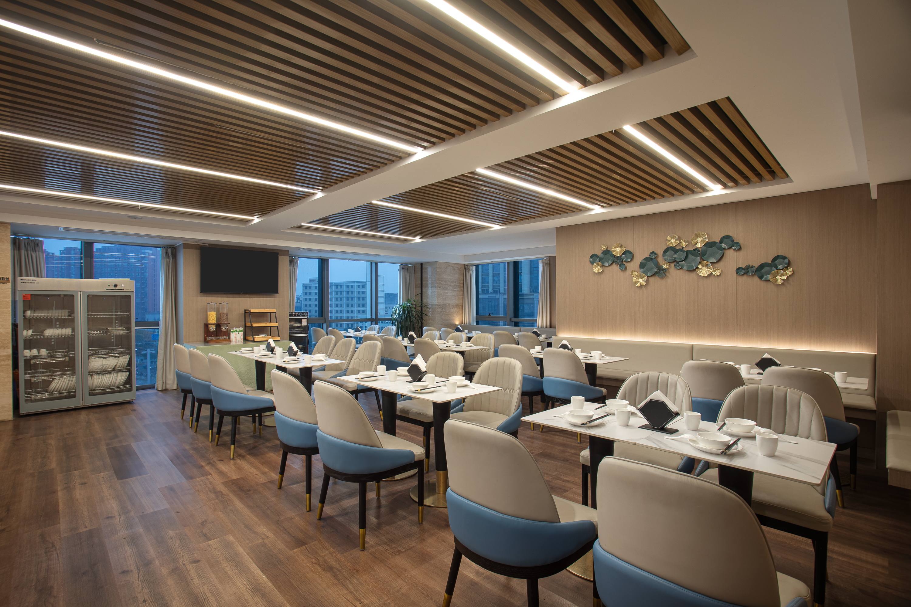 Microtel by Wyndham Nanchang restaurant in Nanchang, Other than US/Canada