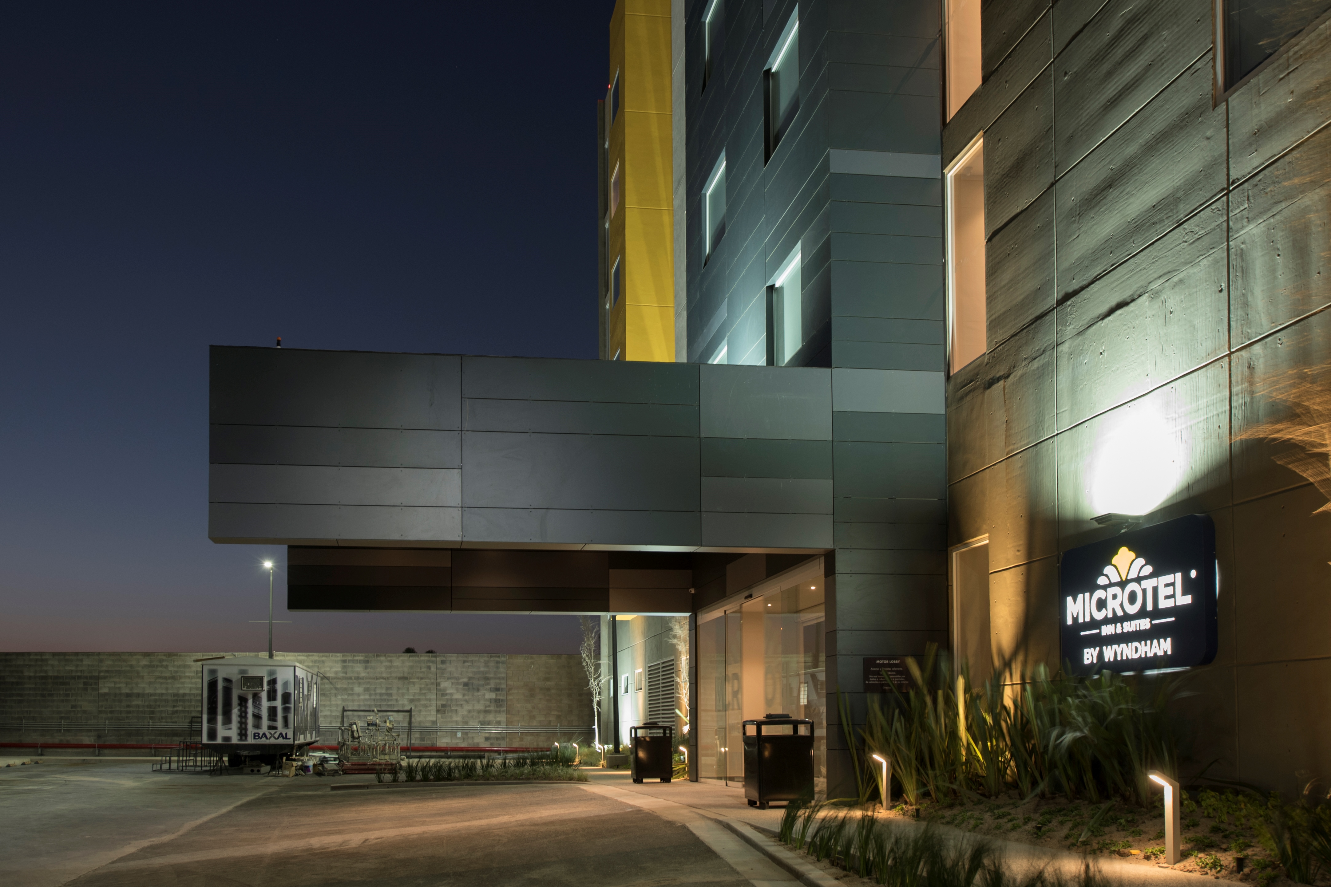 Microtel Inn & Suites by Wyndham San Luis Potosi | Hoteles en San Luis ...