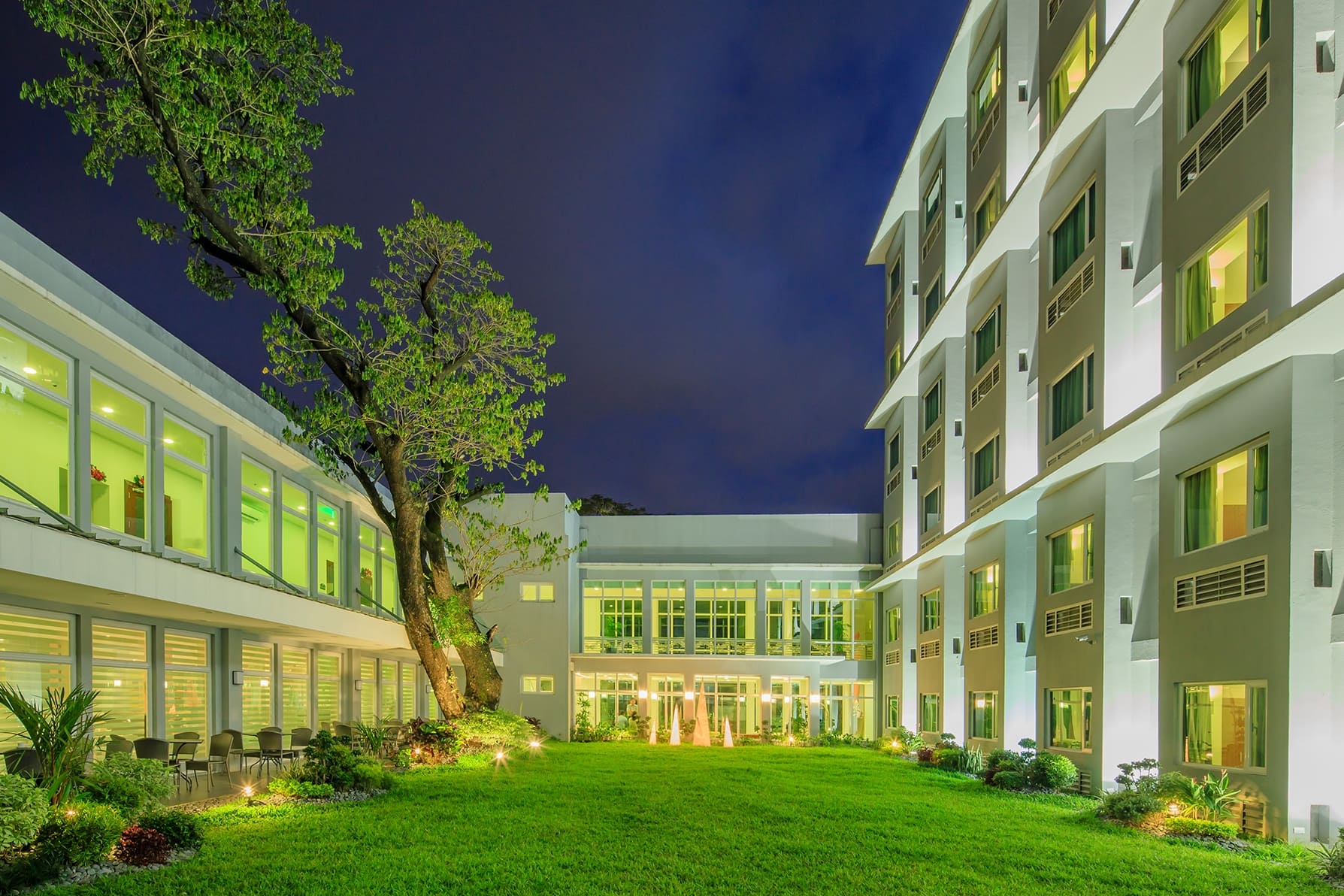 Microtel Wyndham Technohub Quezon City  Hotels
