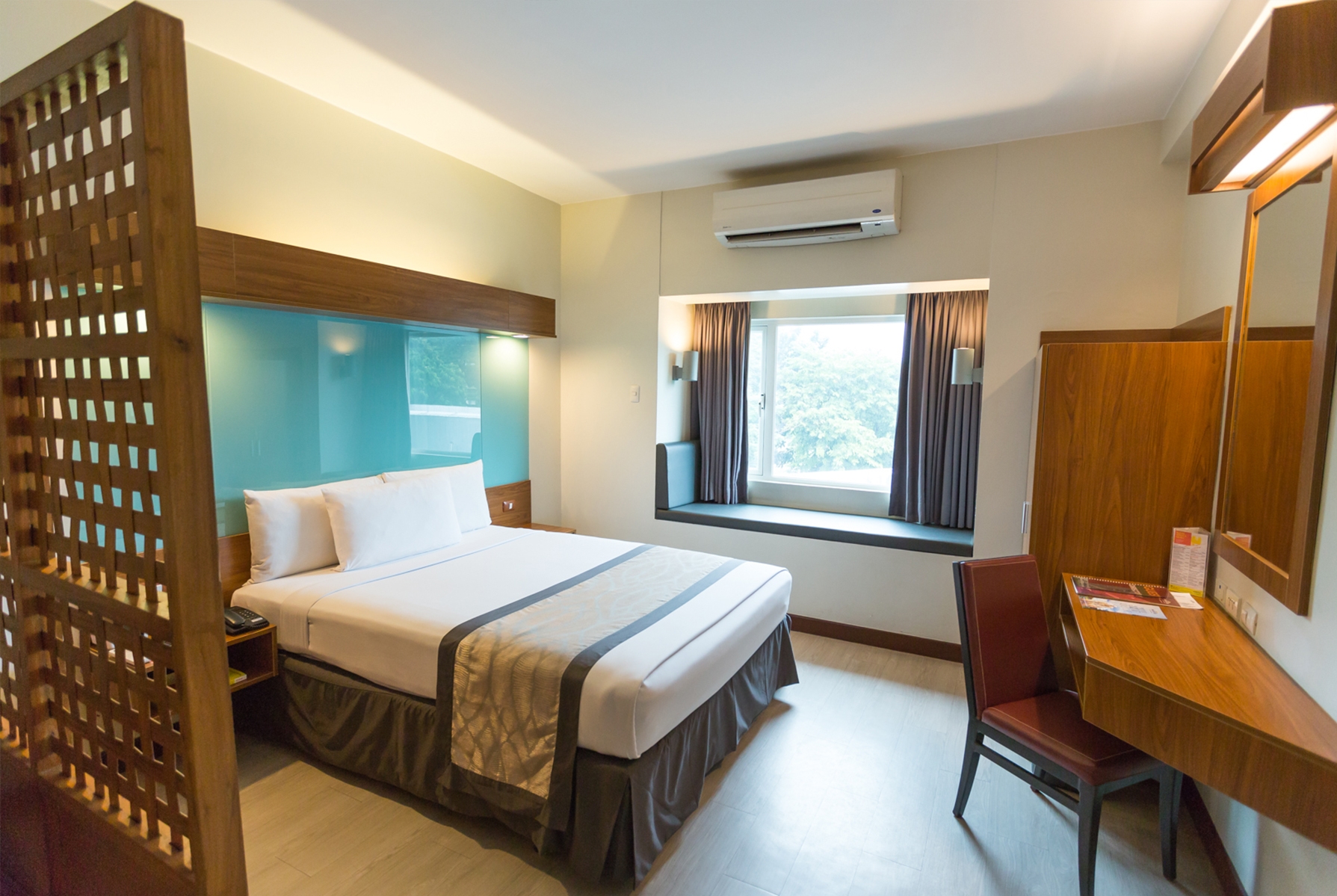 Microtel by Wyndham UP Technohub | Quezon City, PH Hotels