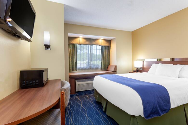 Guest room at the Microtel Inn & Suites by Wyndham Gulf Shores in Gulf Shores, Alabama