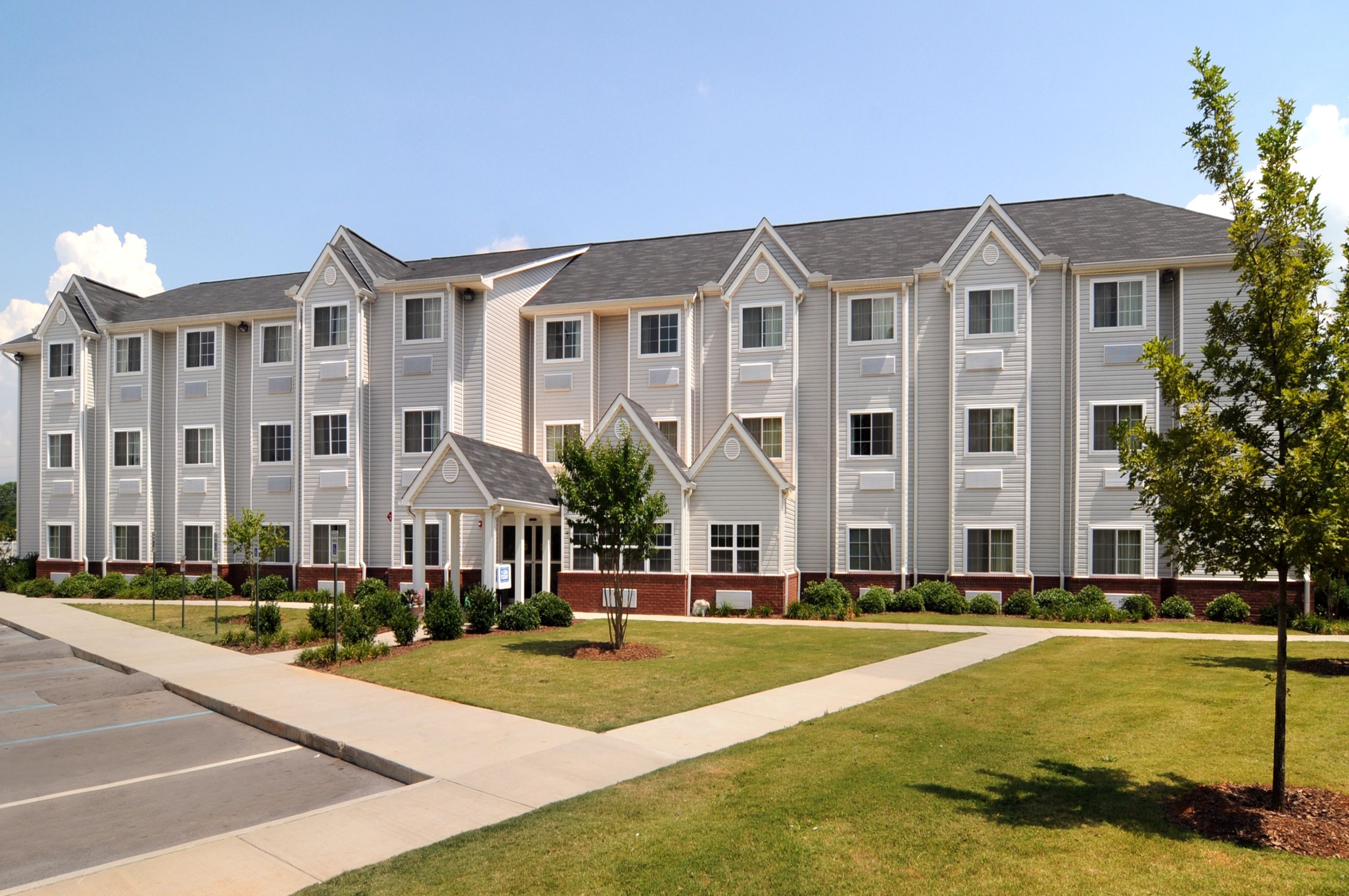 Microtel Inn Suites By Wyndham Huntsville Huntsville Al Hotels