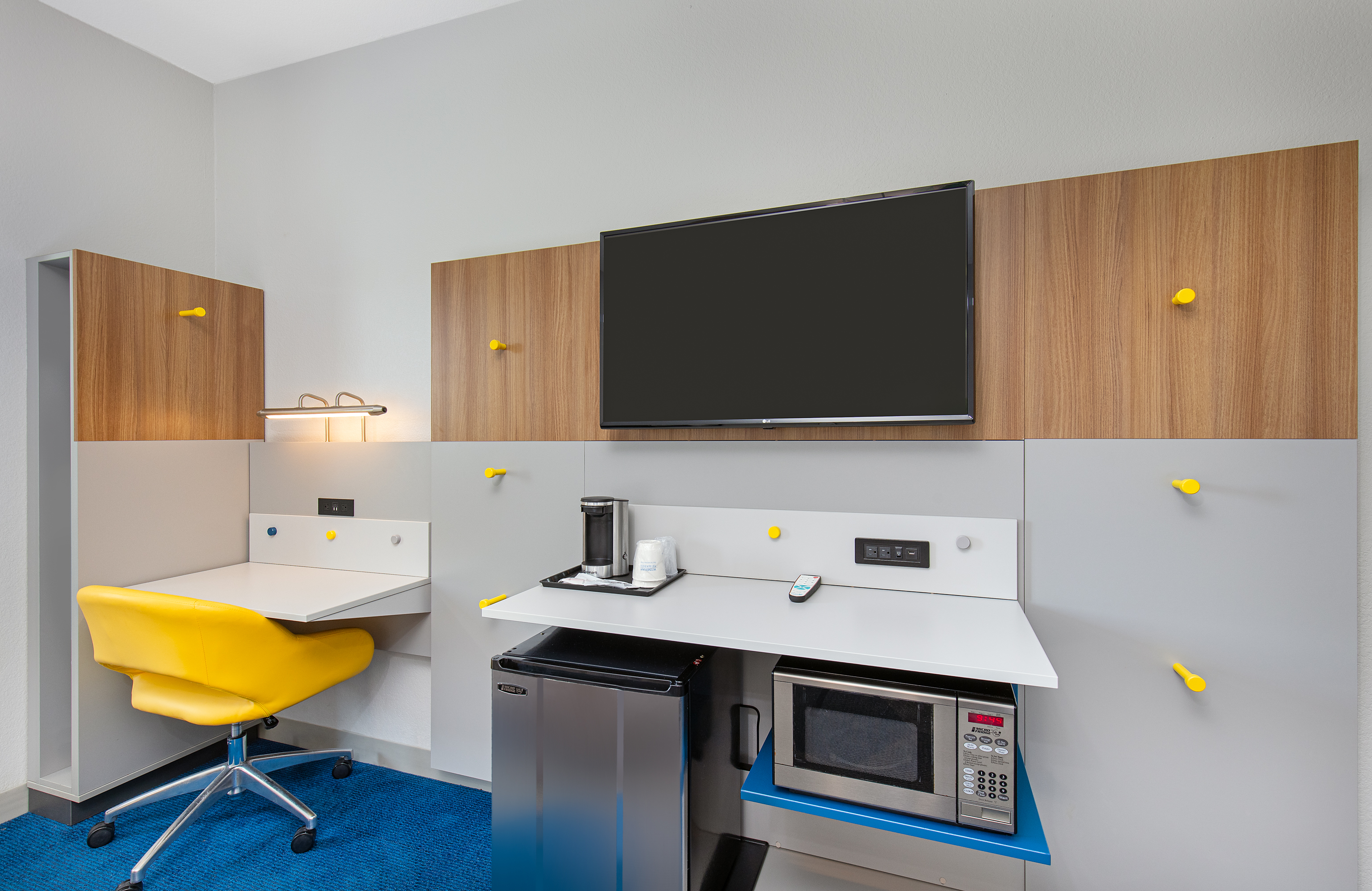 Guest room at the Microtel Inn & Suites by Wyndham Opelika in Opelika, Alabama