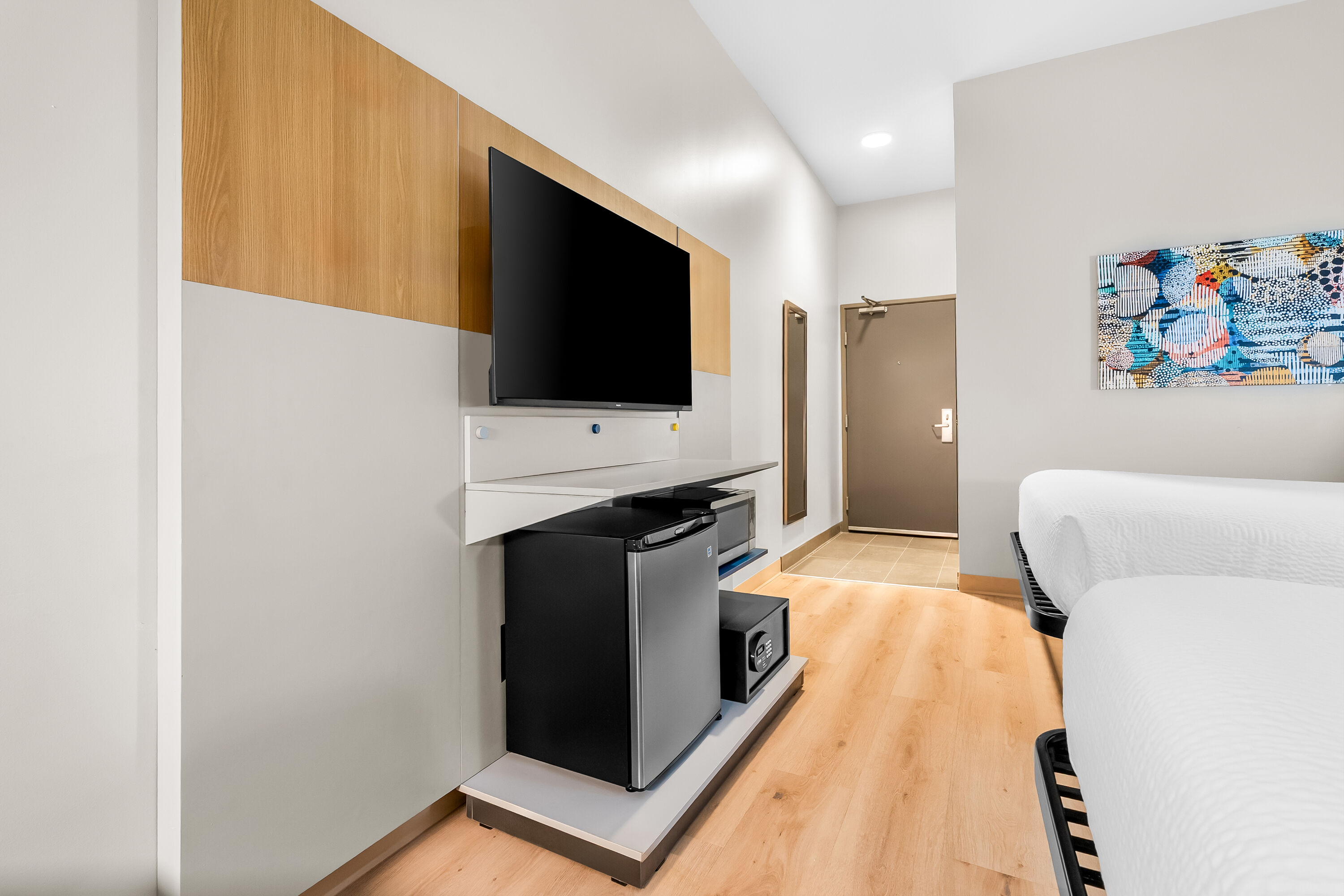 Double bed guest room at the Microtel Inn & Suites by Wyndham Prattville Montgomery in Prattville, Alabama